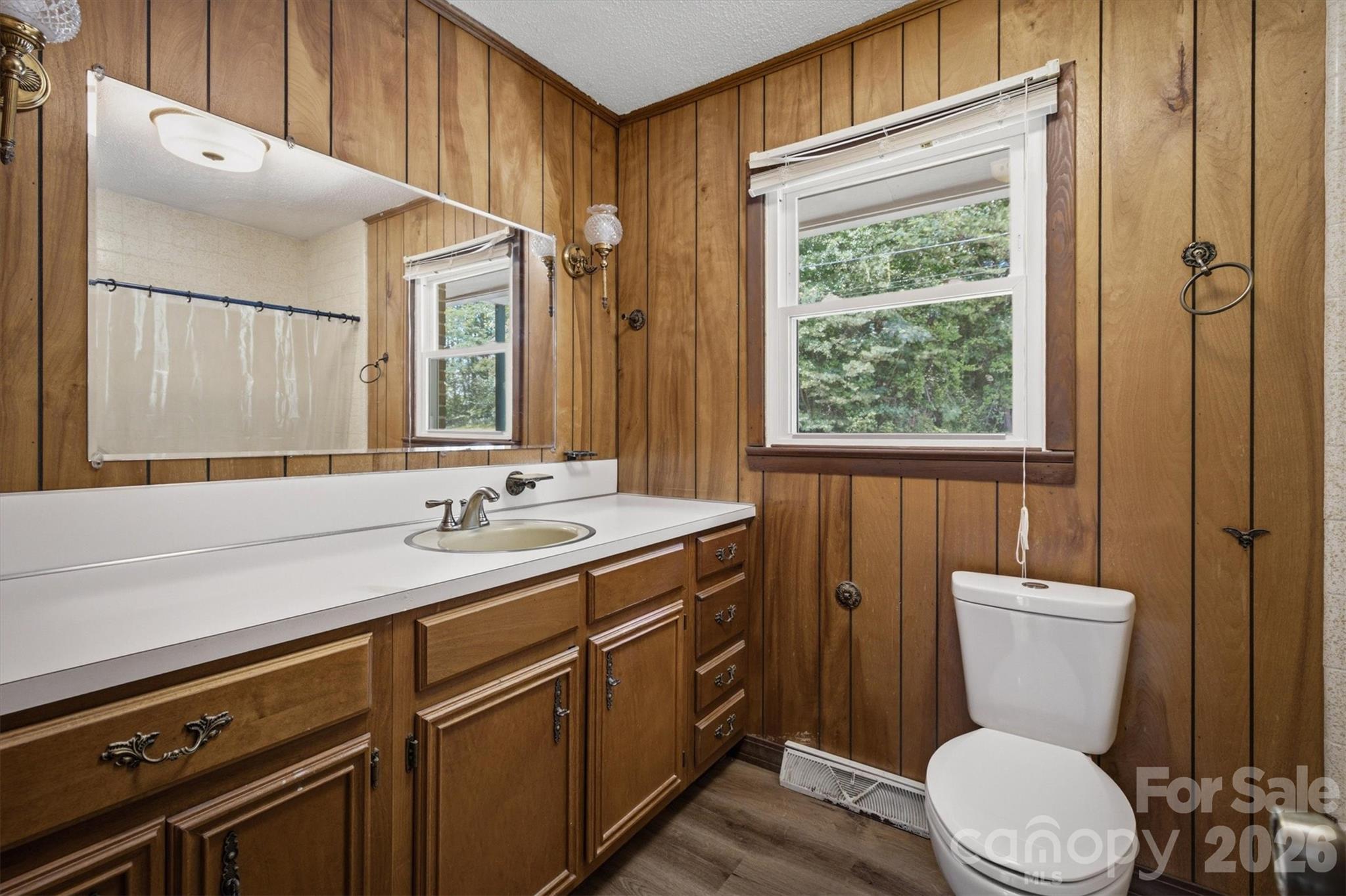 2671 Shady Grove Road Property Photo 11