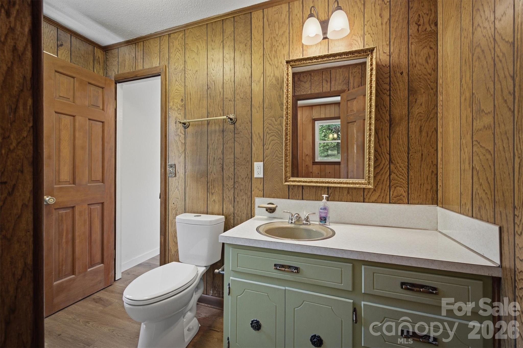 2671 Shady Grove Road Property Photo 14