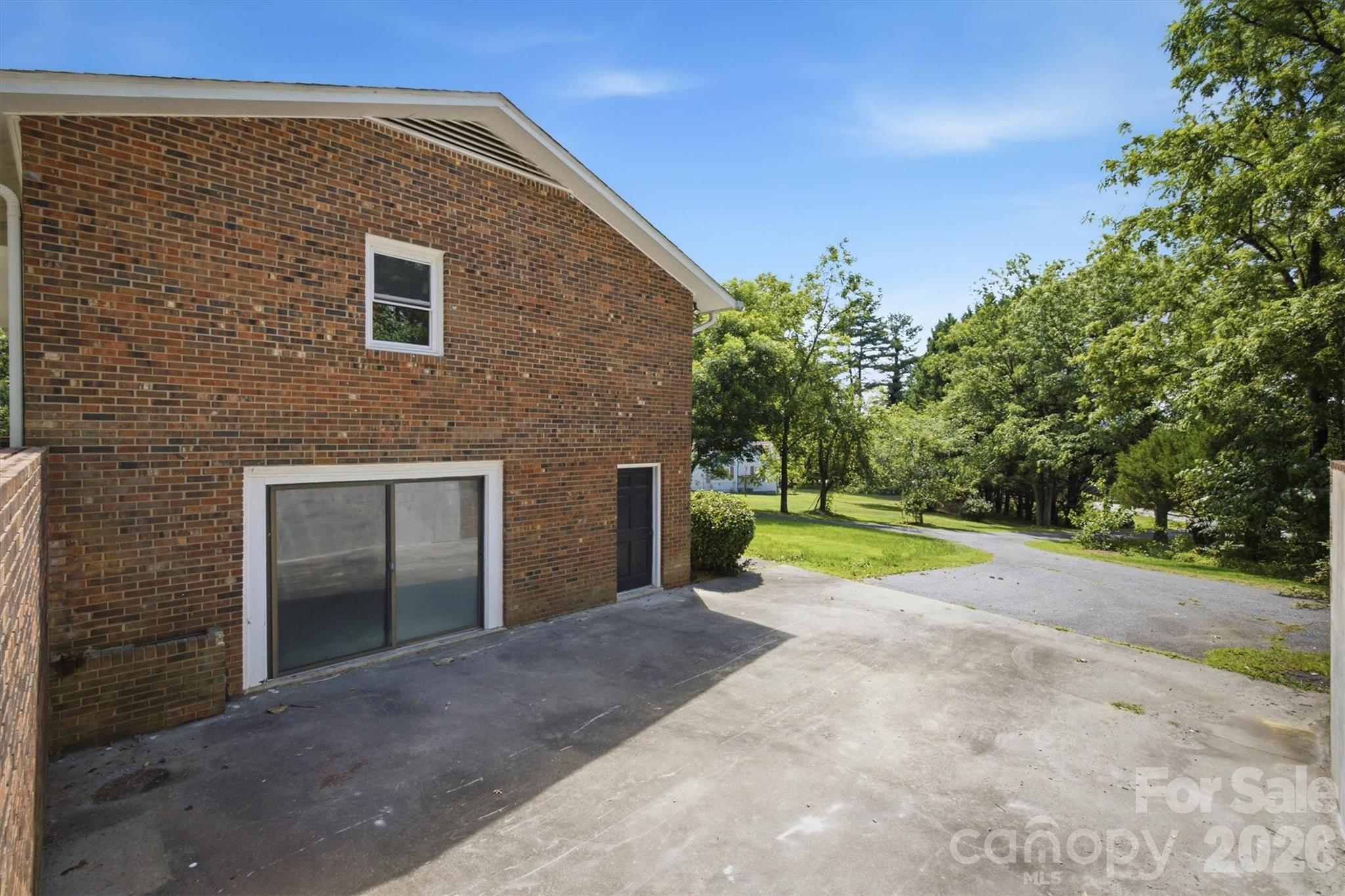 2671 Shady Grove Road Property Photo 31
