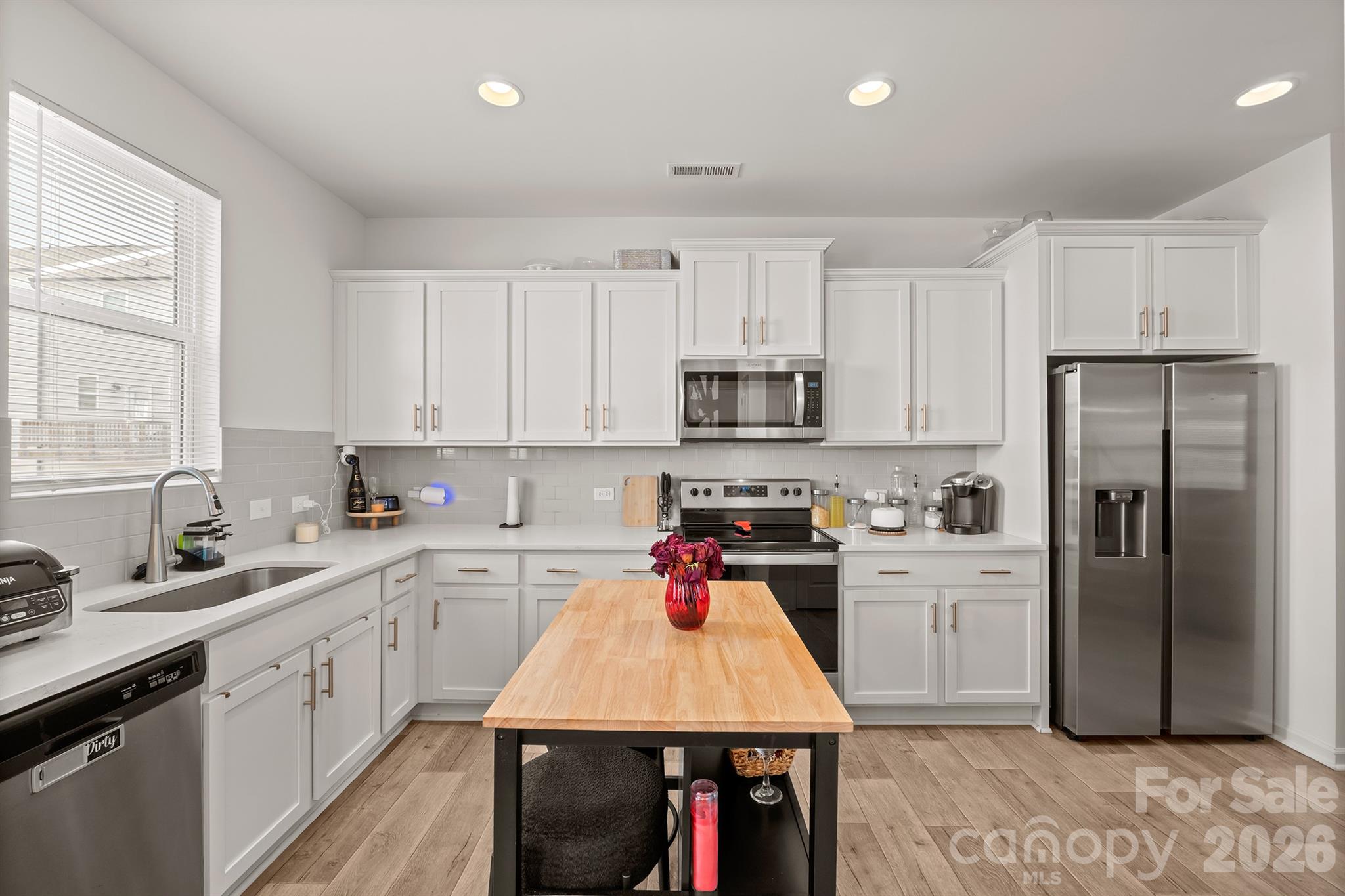 11021 Woodland Creek Way Property Photo 6