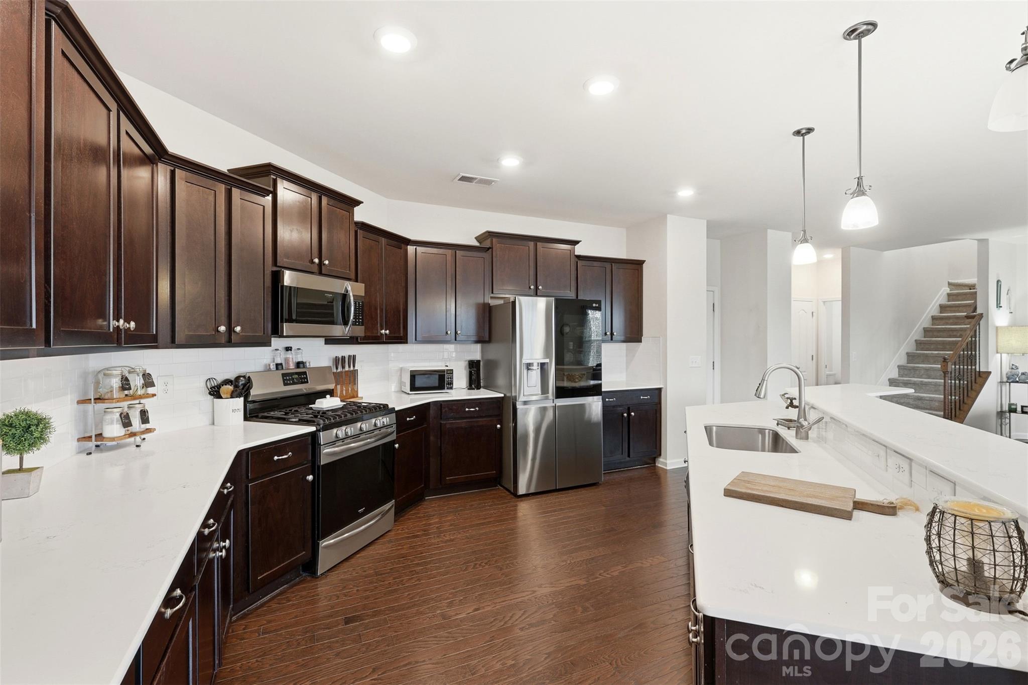 1404 Bryson Gap Drive Property Photo 1