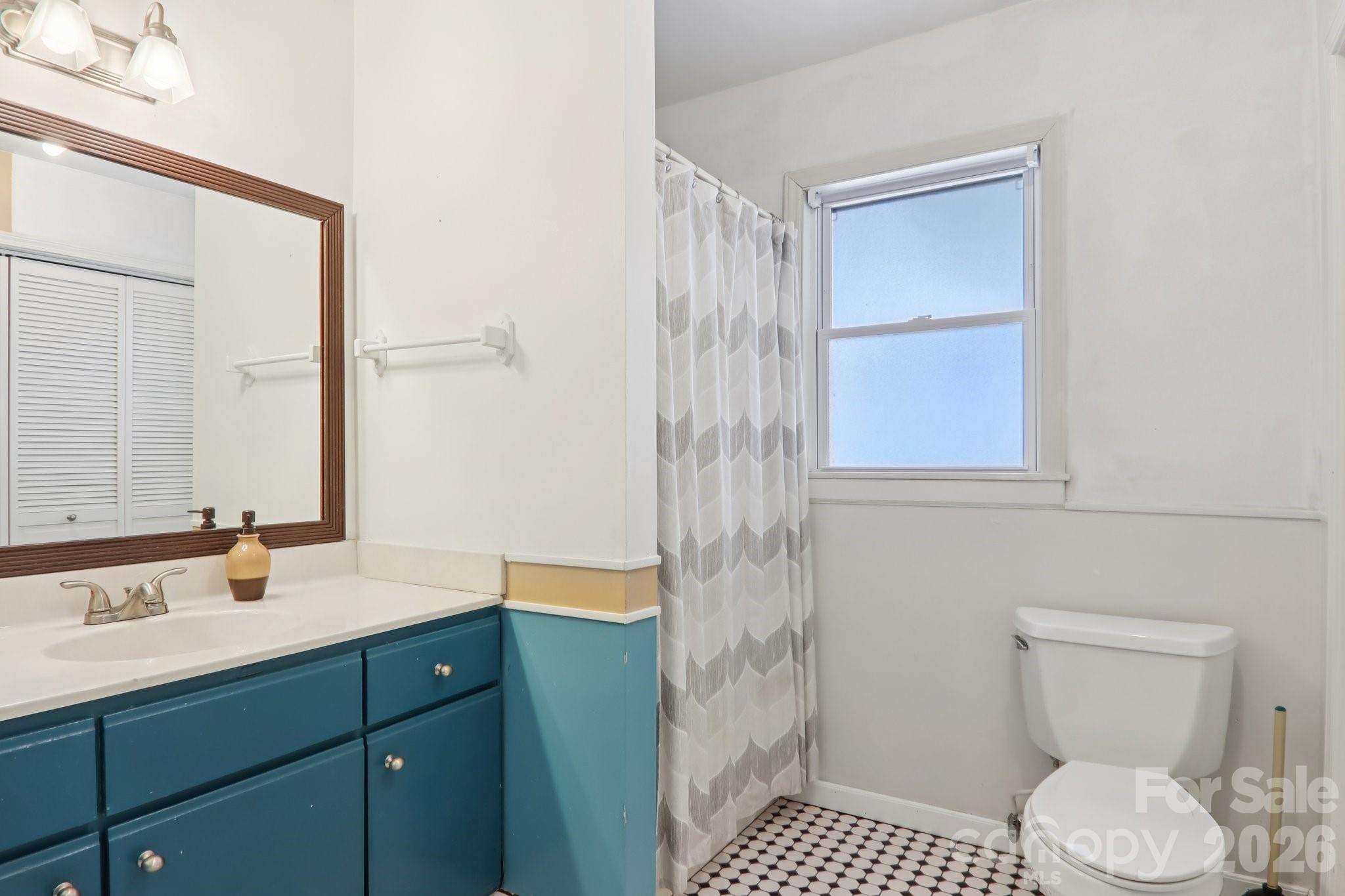 210 Spring Valley Drive 624 & 625 Property Photo 24