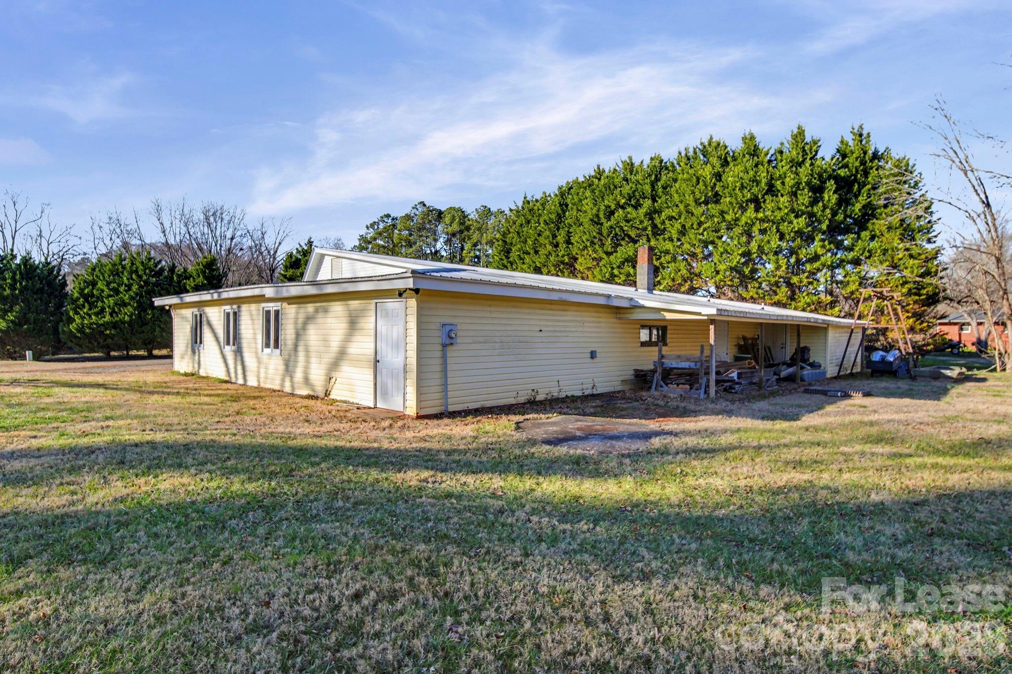 2065 Lower Palmer Road Property Photo 5