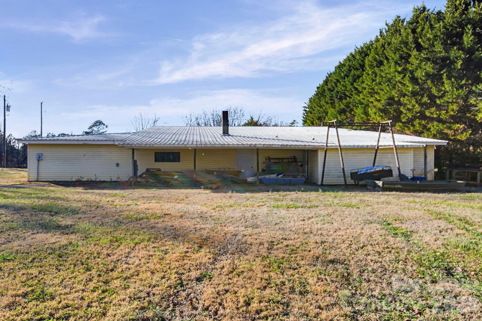 2065 Lower Palmer Road Property Photo 6