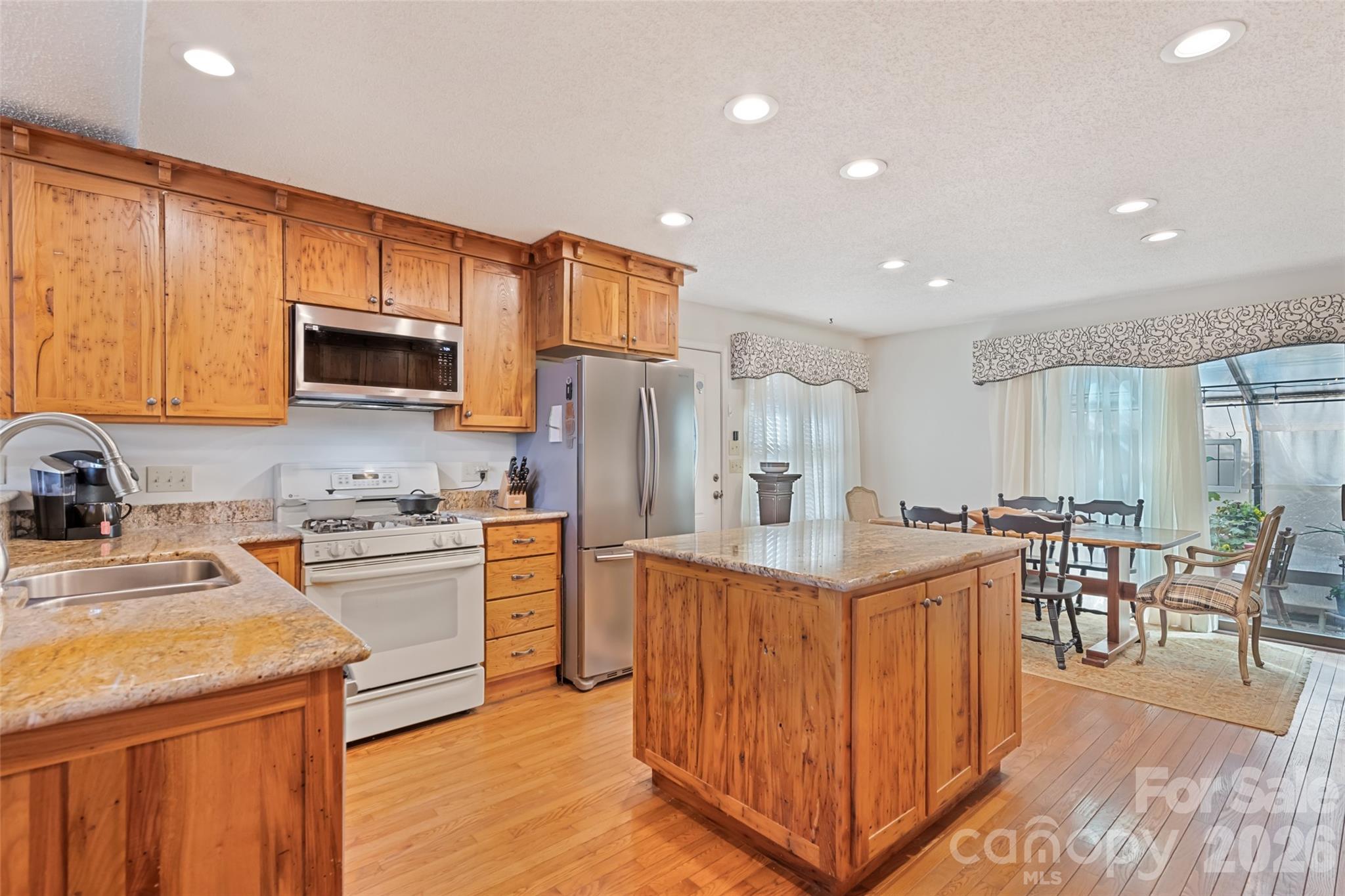 831 Forest Run Road Property Photo 12