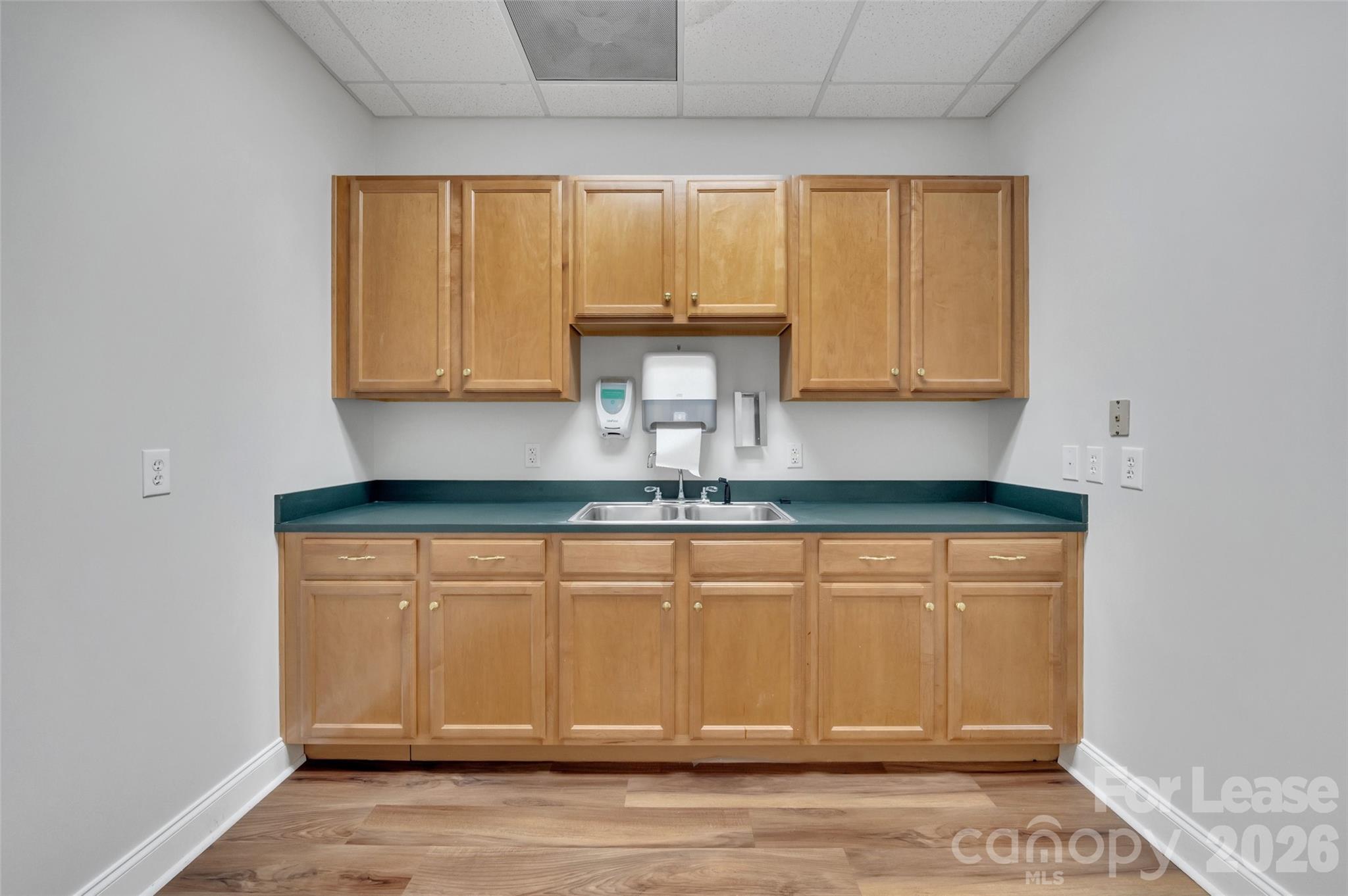 20808 N Main Street Ste 102 Property Photo 14