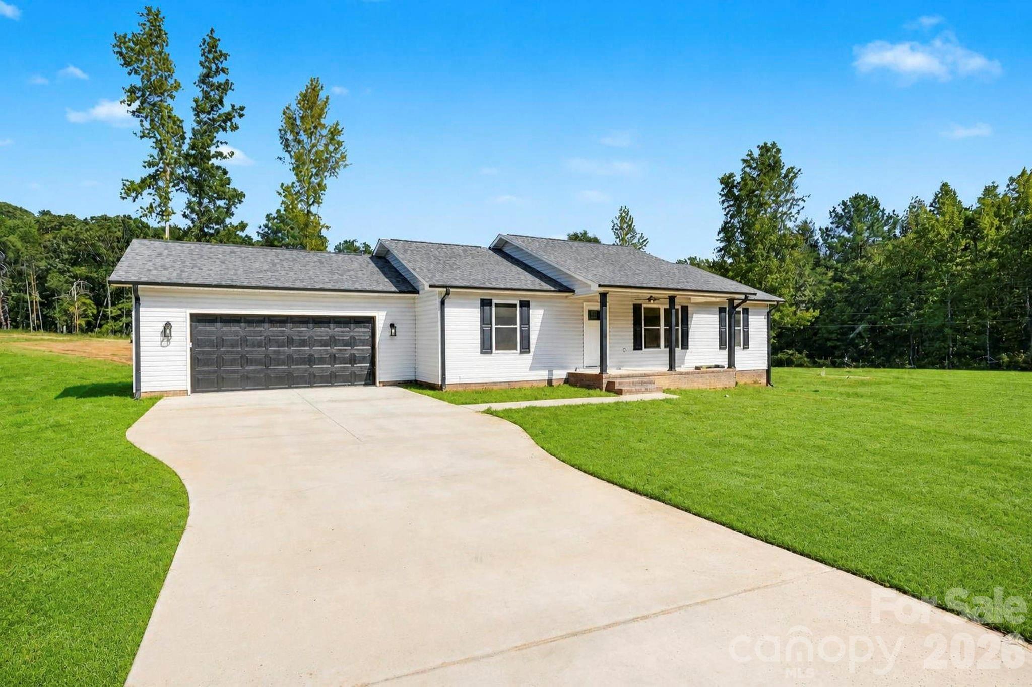 2019 Pineview Drive Property Photo 1