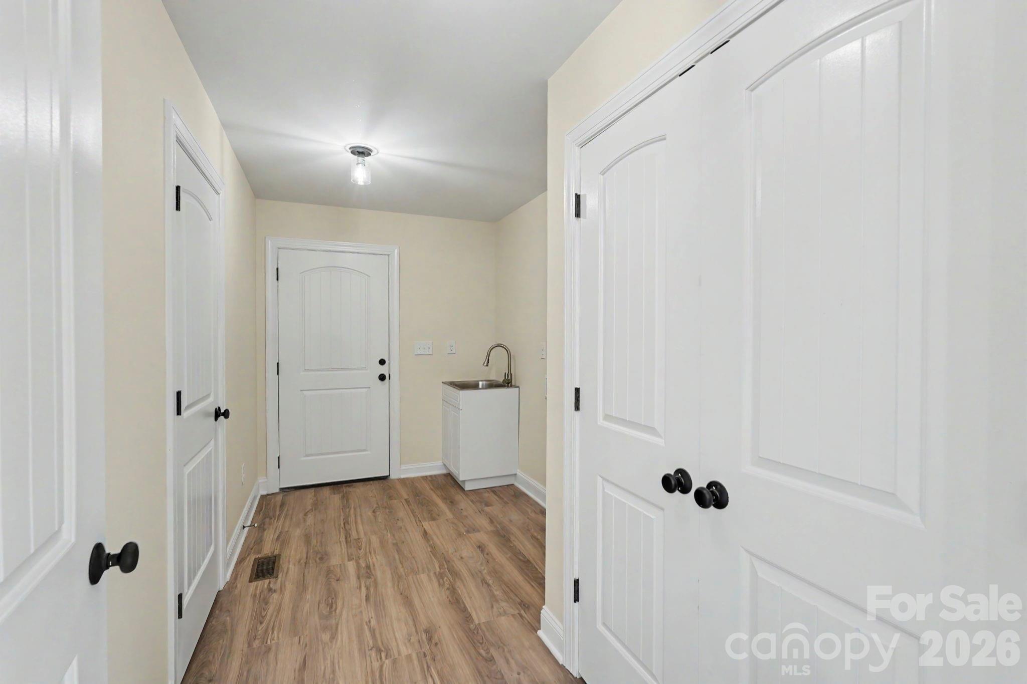2019 Pineview Drive Property Photo 9