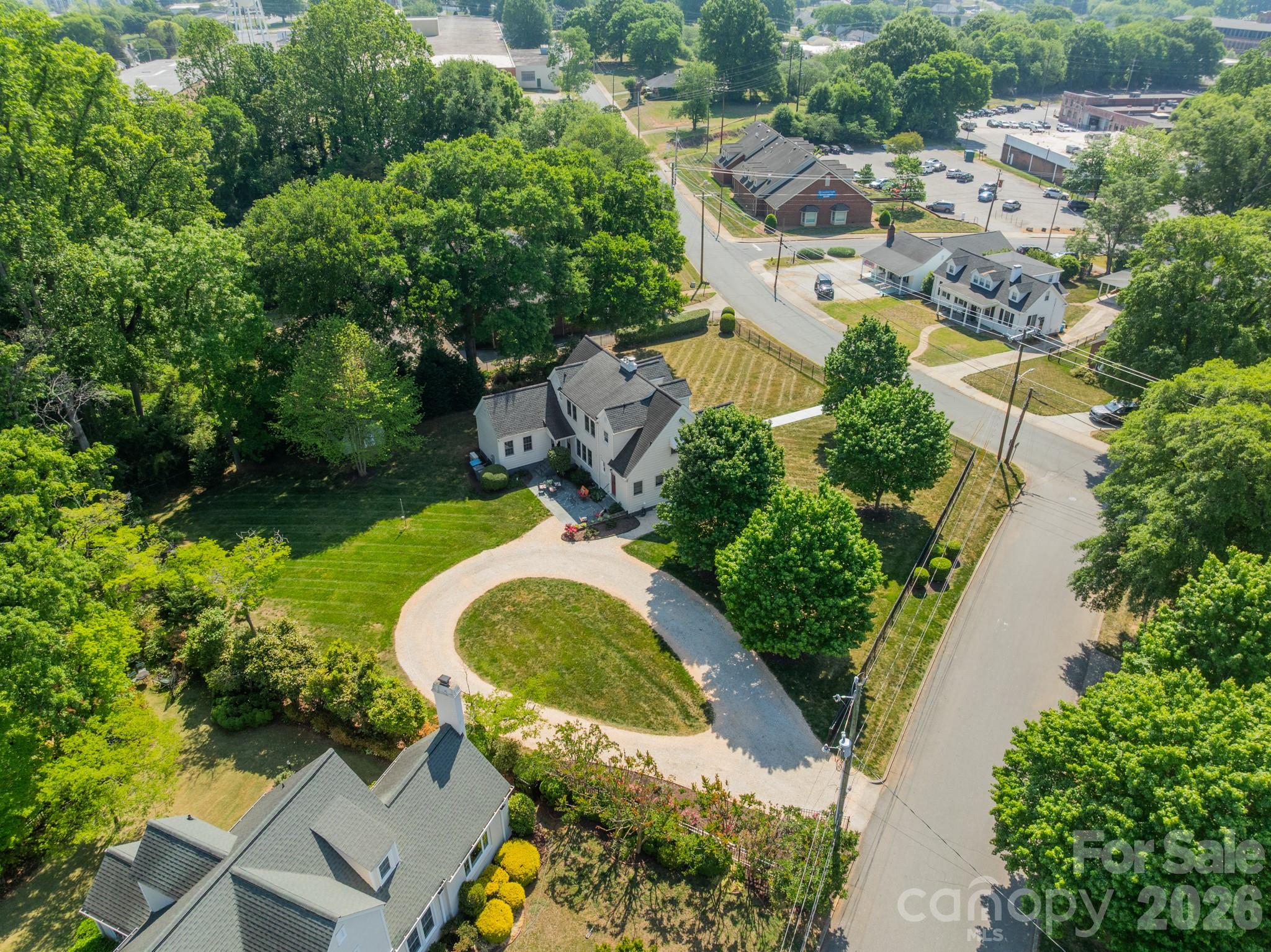 27 Circle Drive Property Photo 16