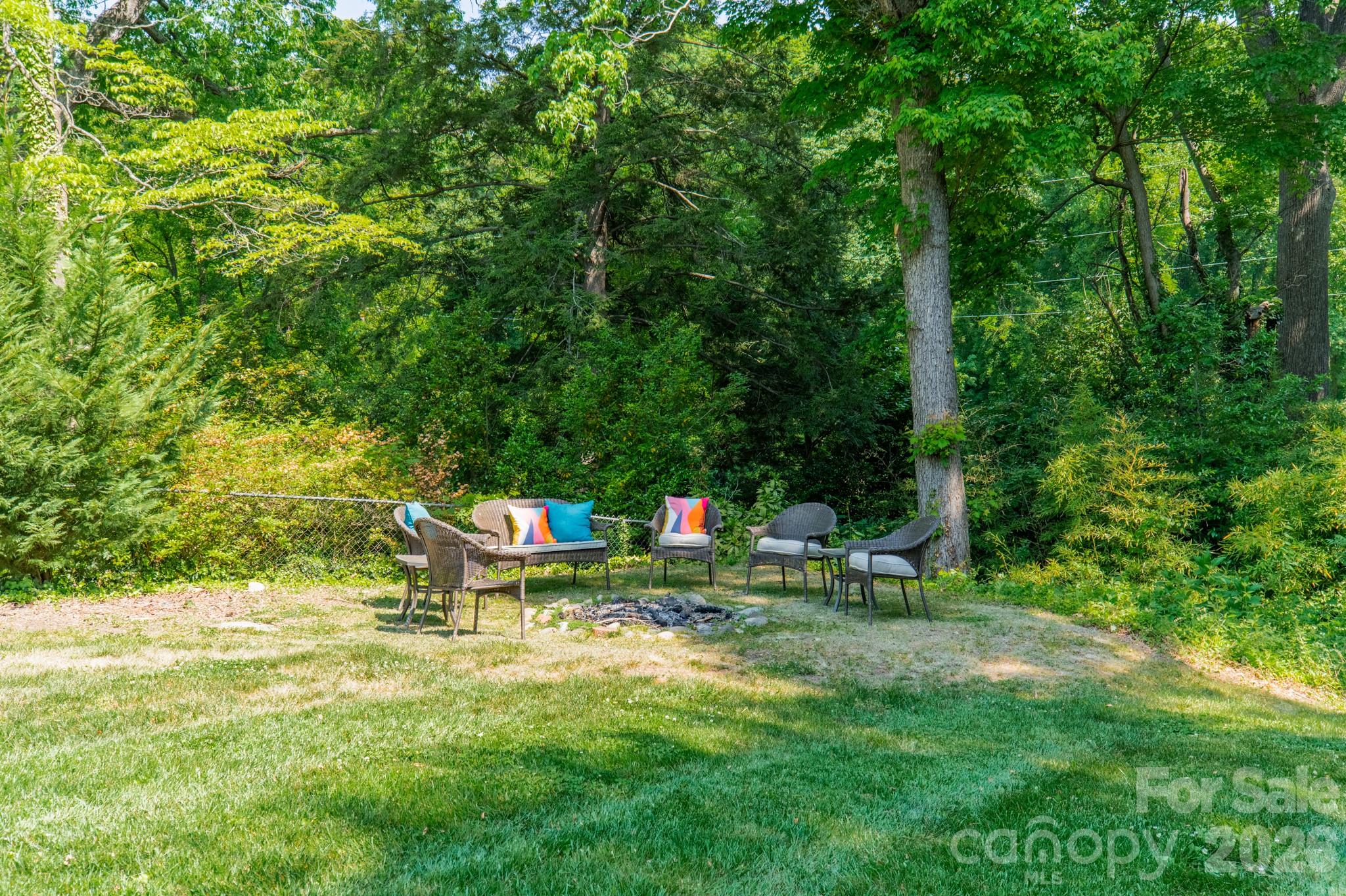 27 Circle Drive Property Photo 18