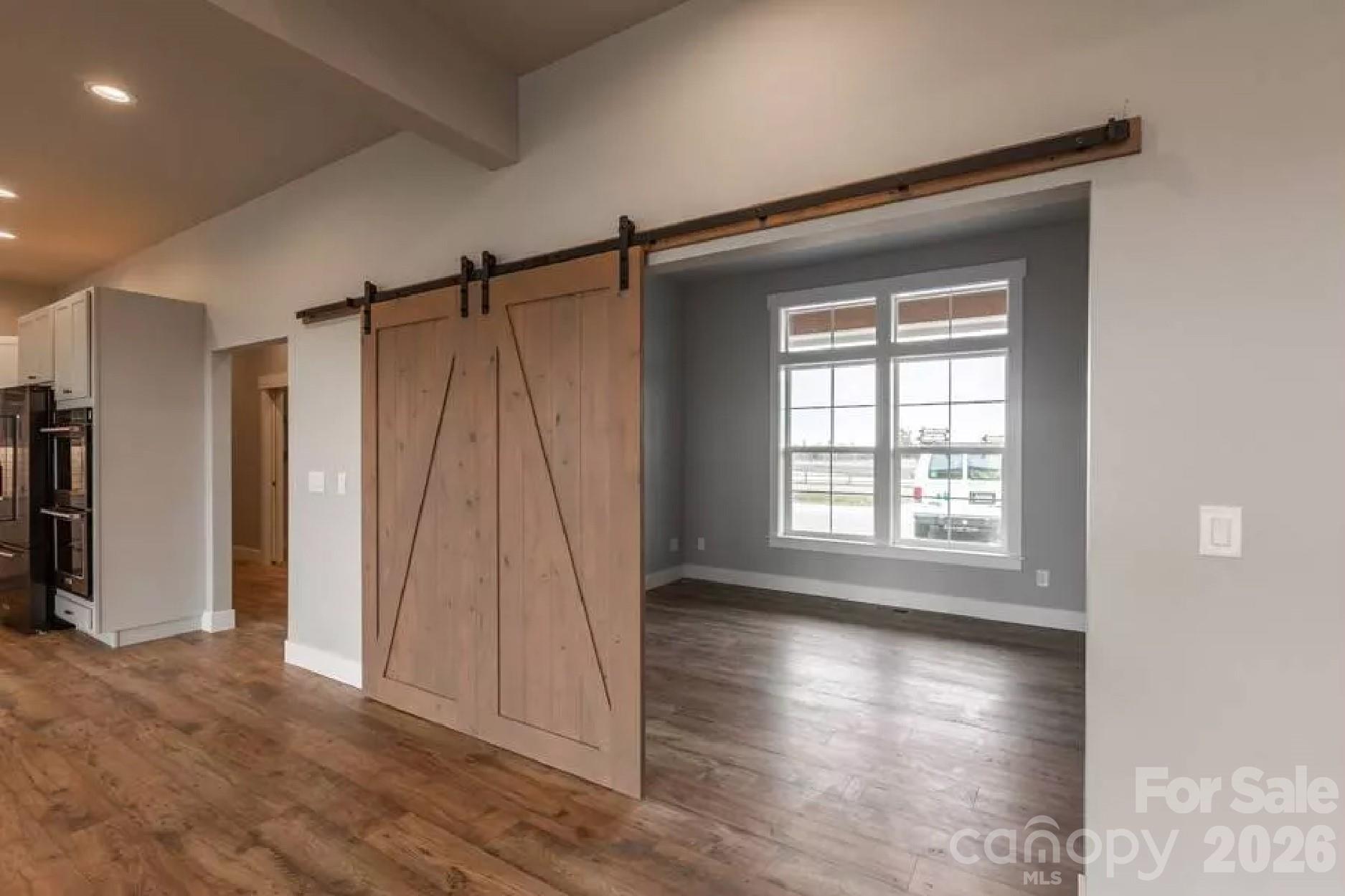 5743 Lake Pointe Drive Property Photo 10
