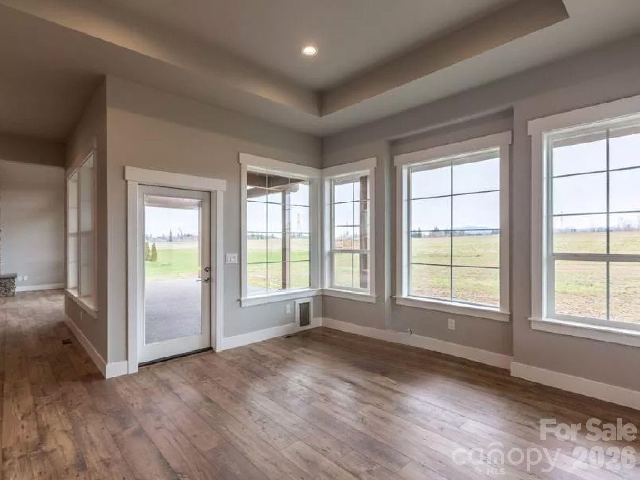 5743 Lake Pointe Drive Property Photo 14