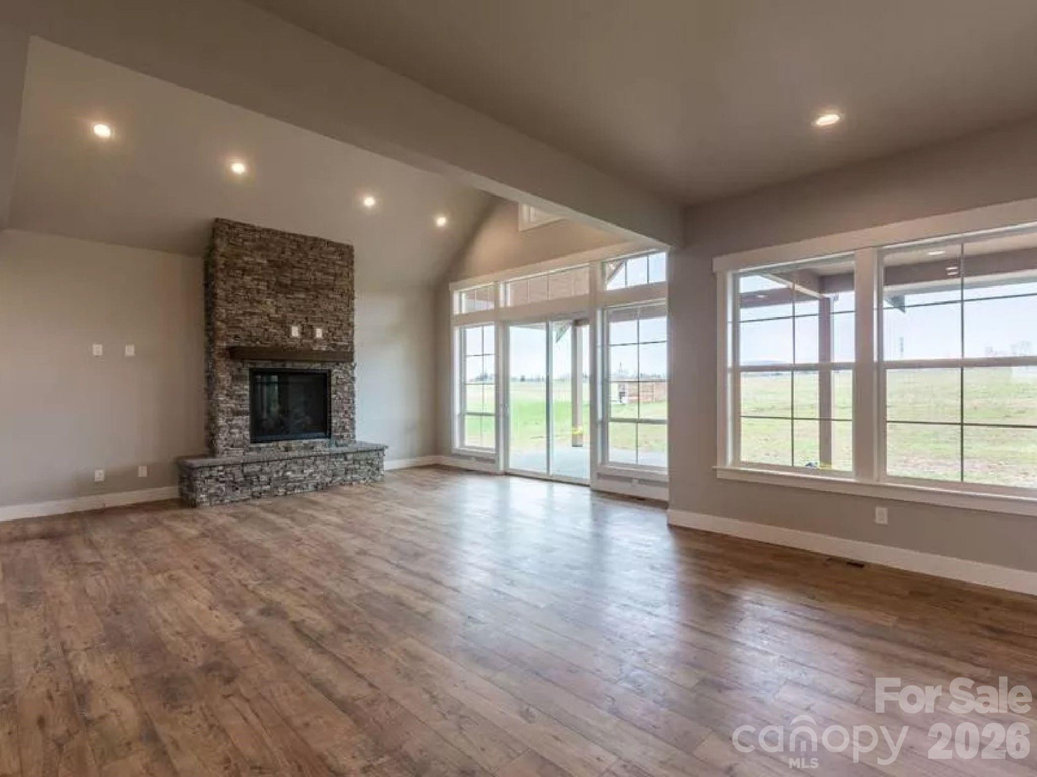 5743 Lake Pointe Drive Property Photo 17