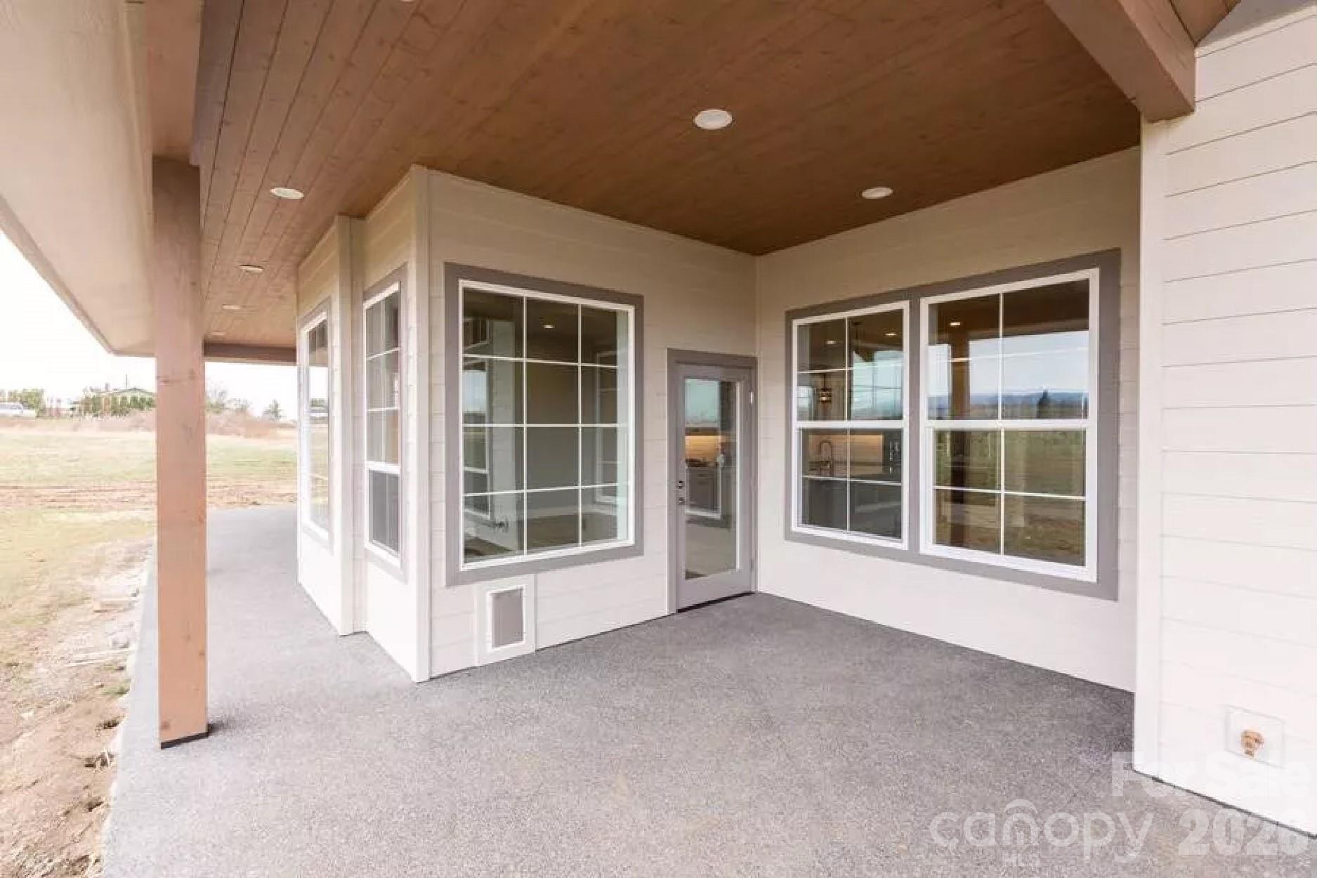 5743 Lake Pointe Drive Property Photo 20