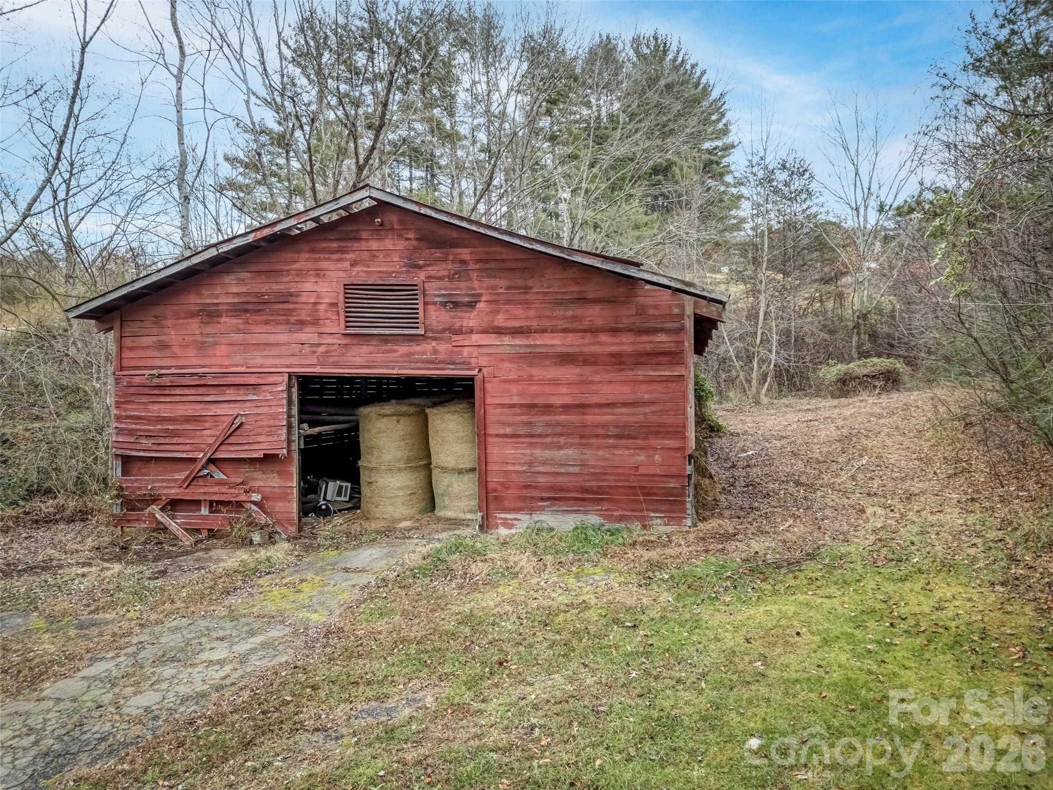 896 Newfound Road Property Photo 10