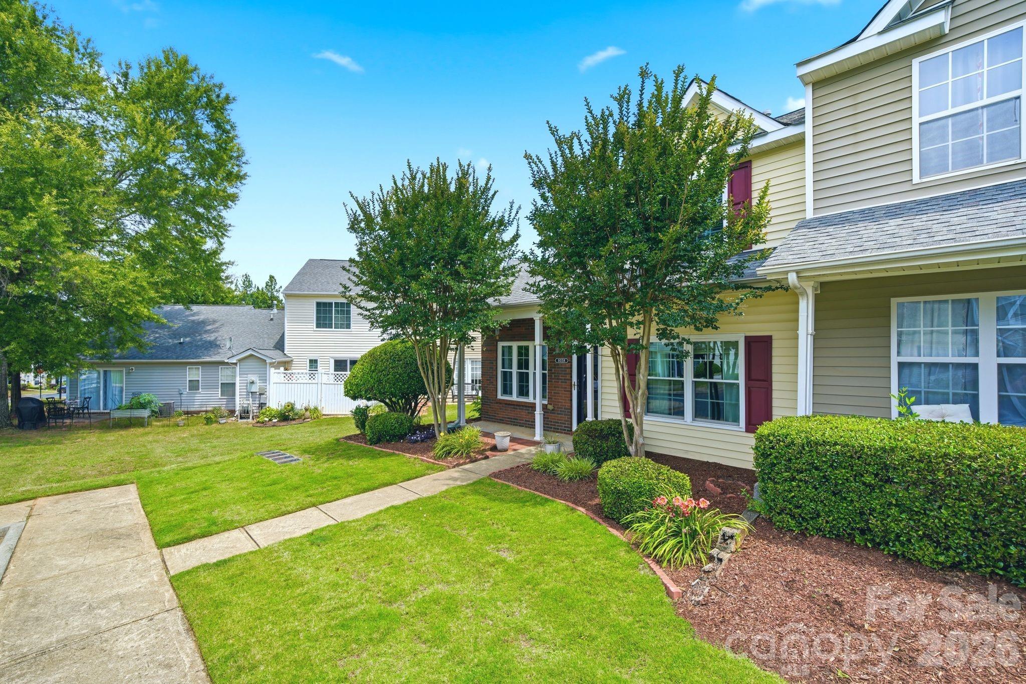 8038 Long House Lane Property Photo 3