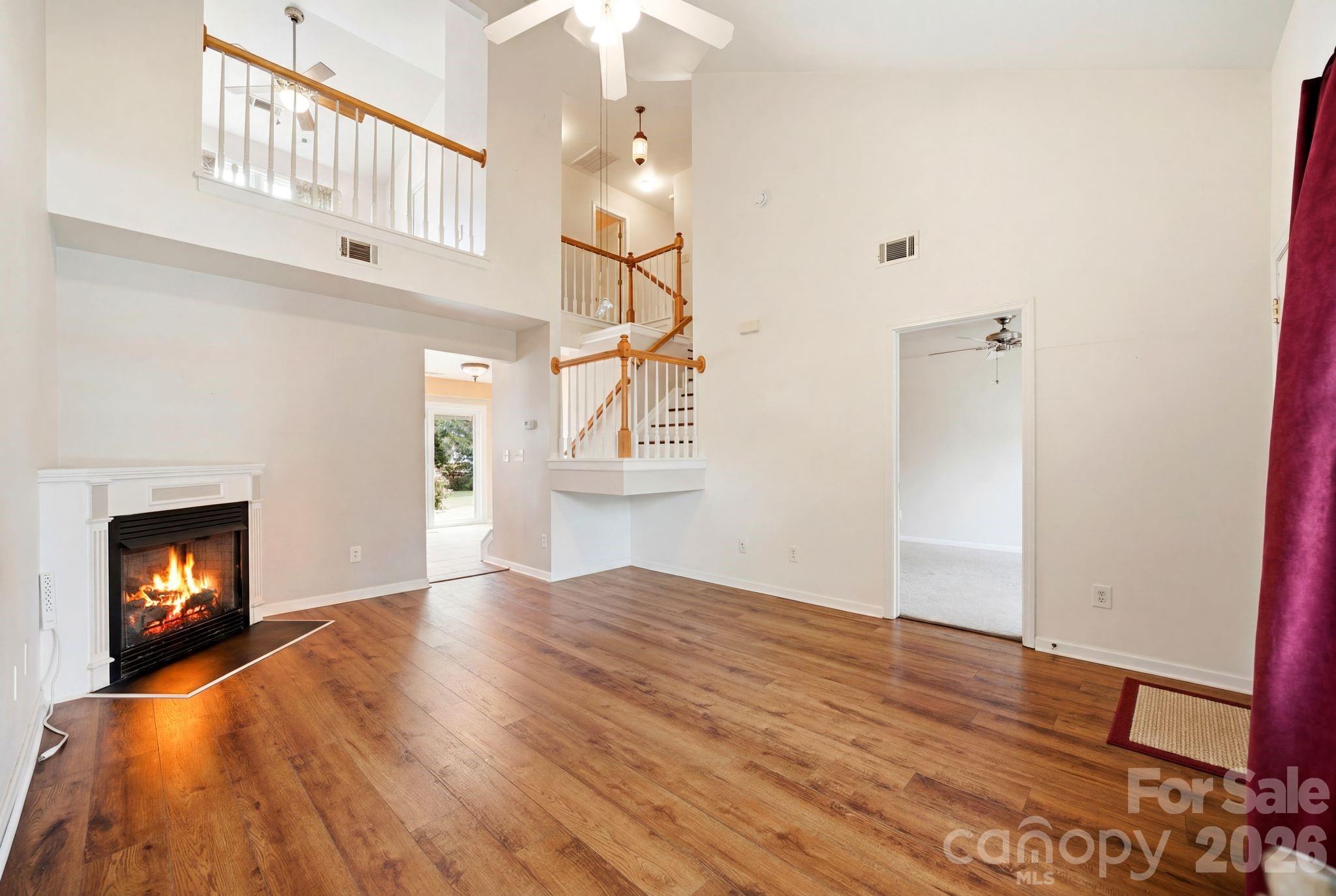 8038 Long House Lane Property Photo 4