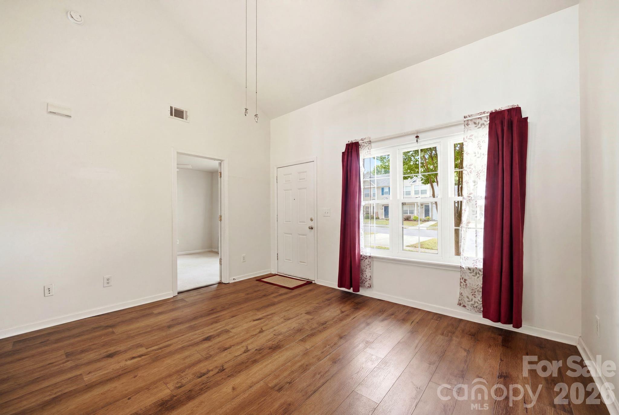 8038 Long House Lane Property Photo 7