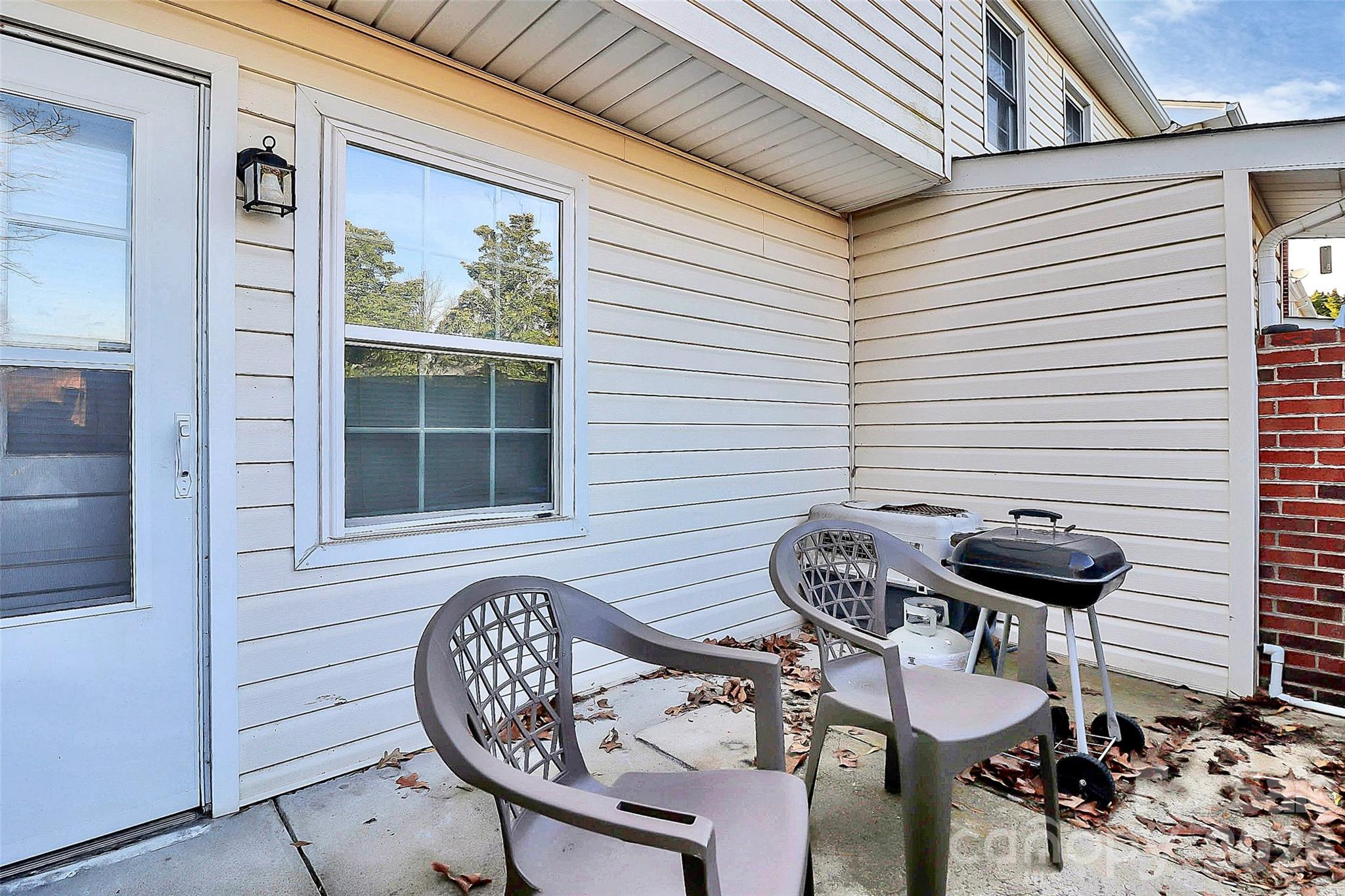 11115 Park Road Property Photo 4