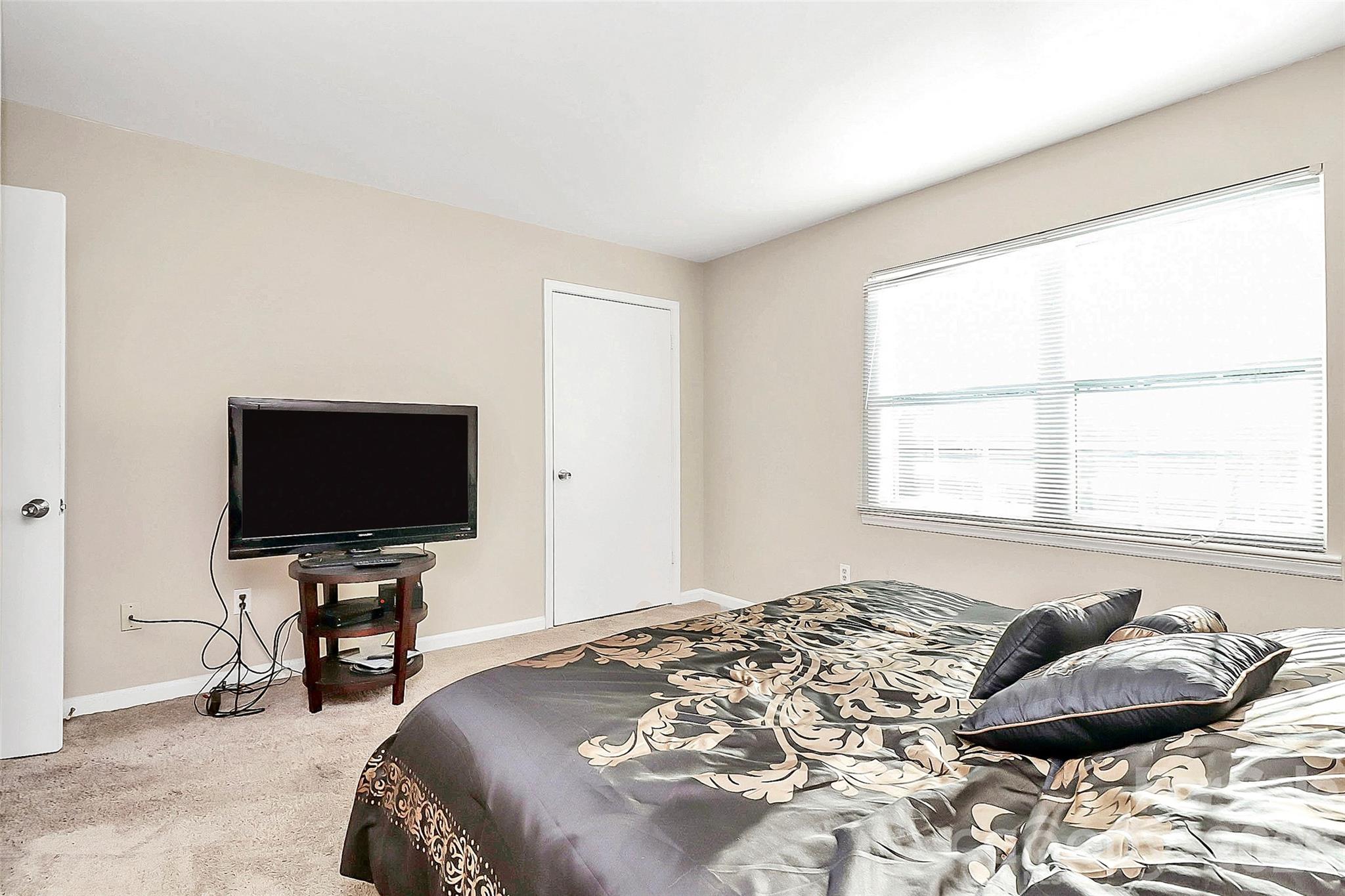 11115 Park Road Property Photo 7