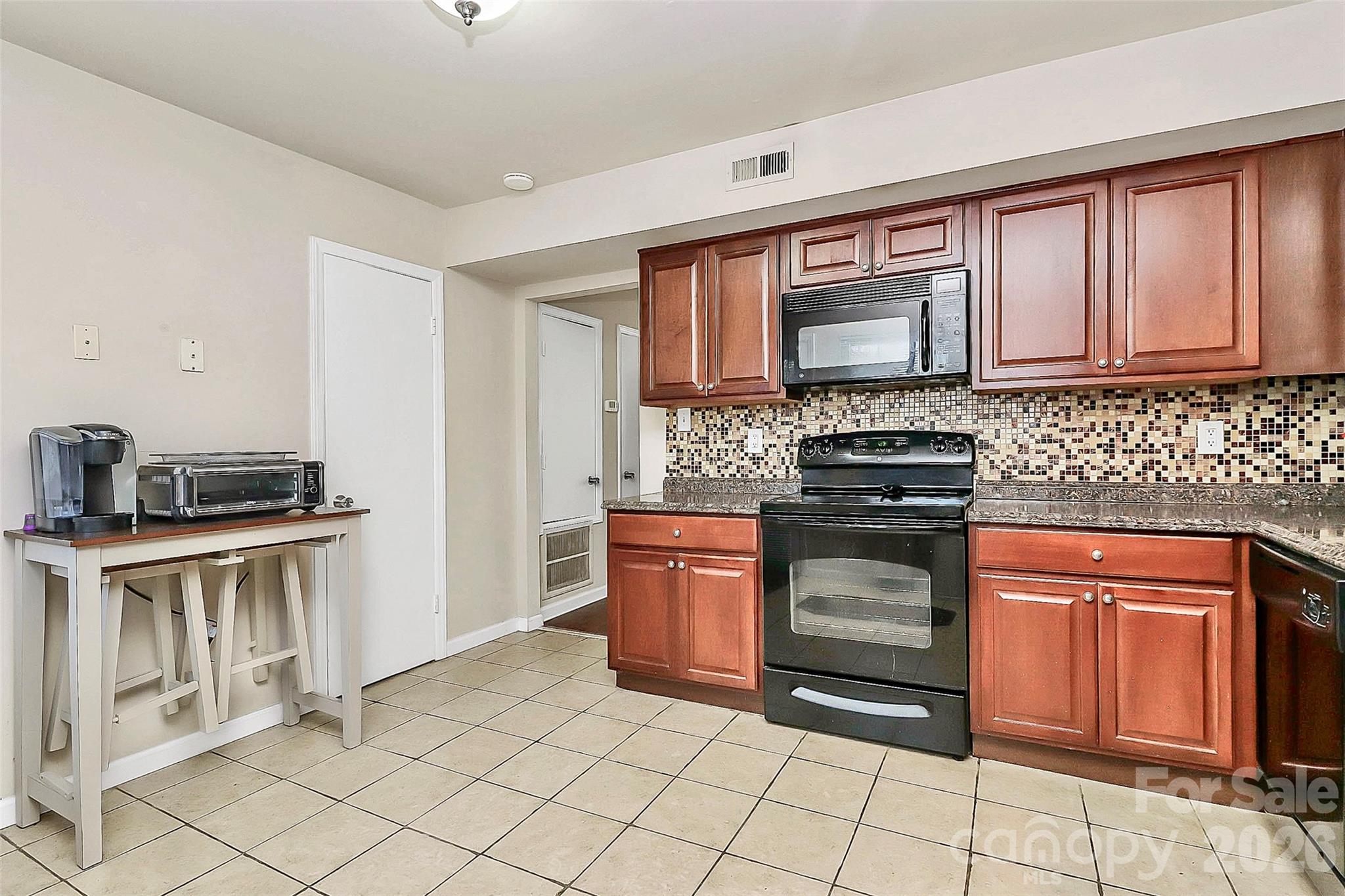 11115 Park Road Property Photo 22