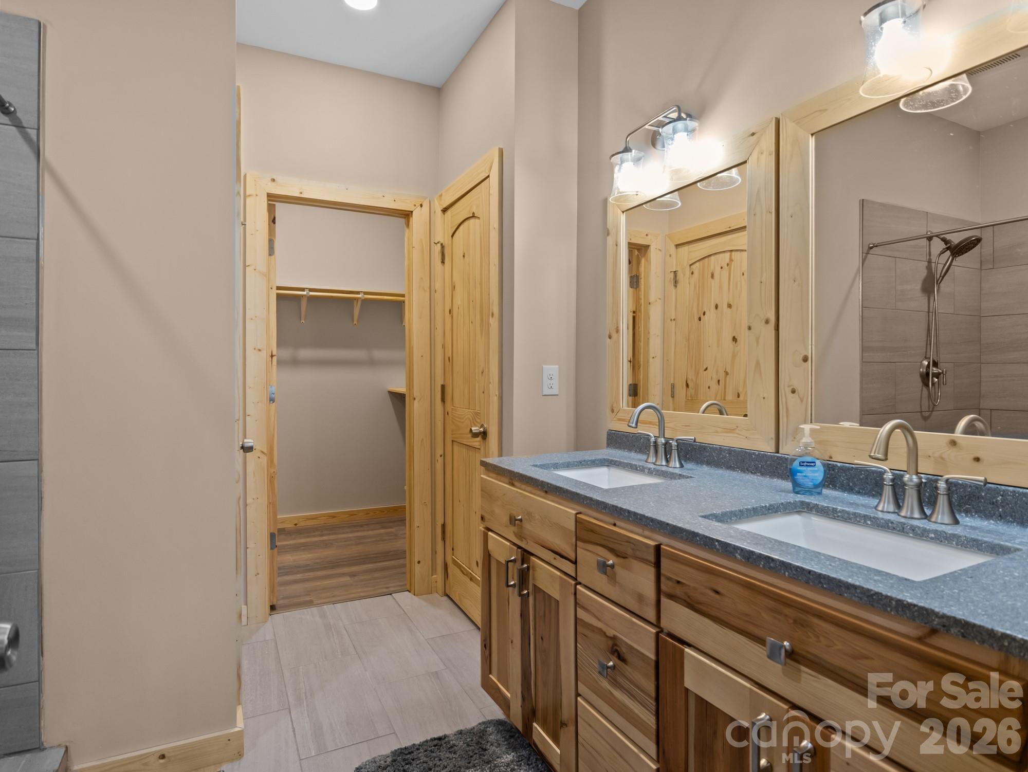 225 Aurora Lane Property Photo 17