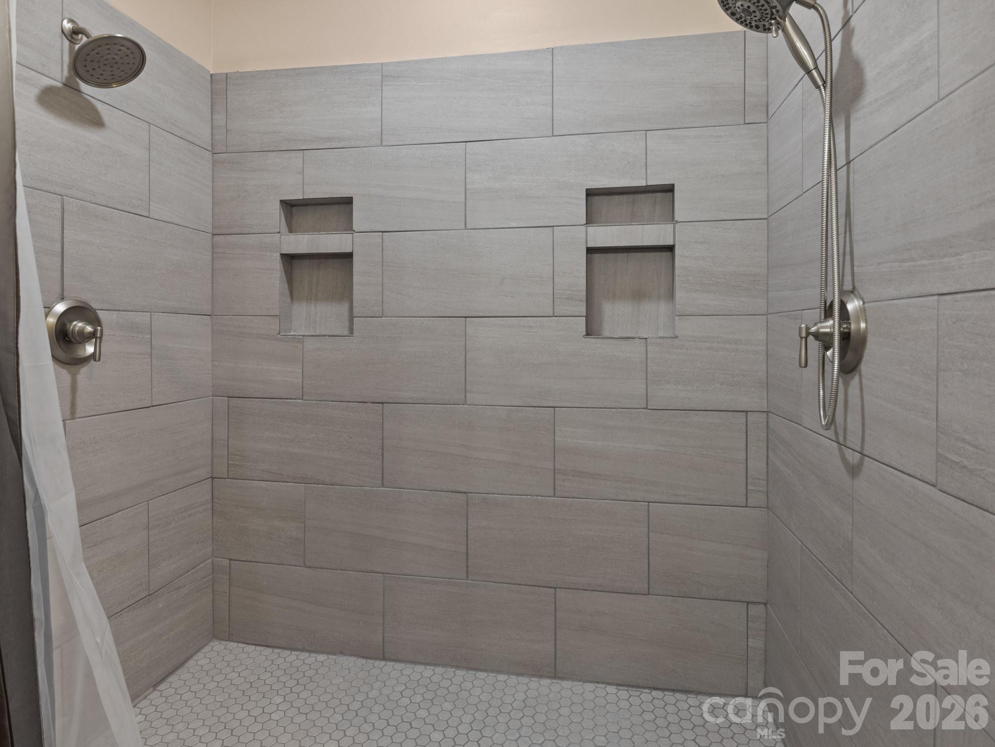 225 Aurora Lane Property Photo 19