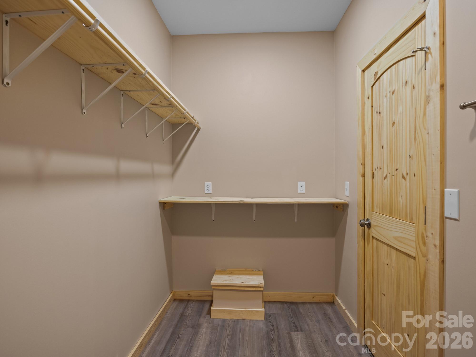 225 Aurora Lane Property Photo 20