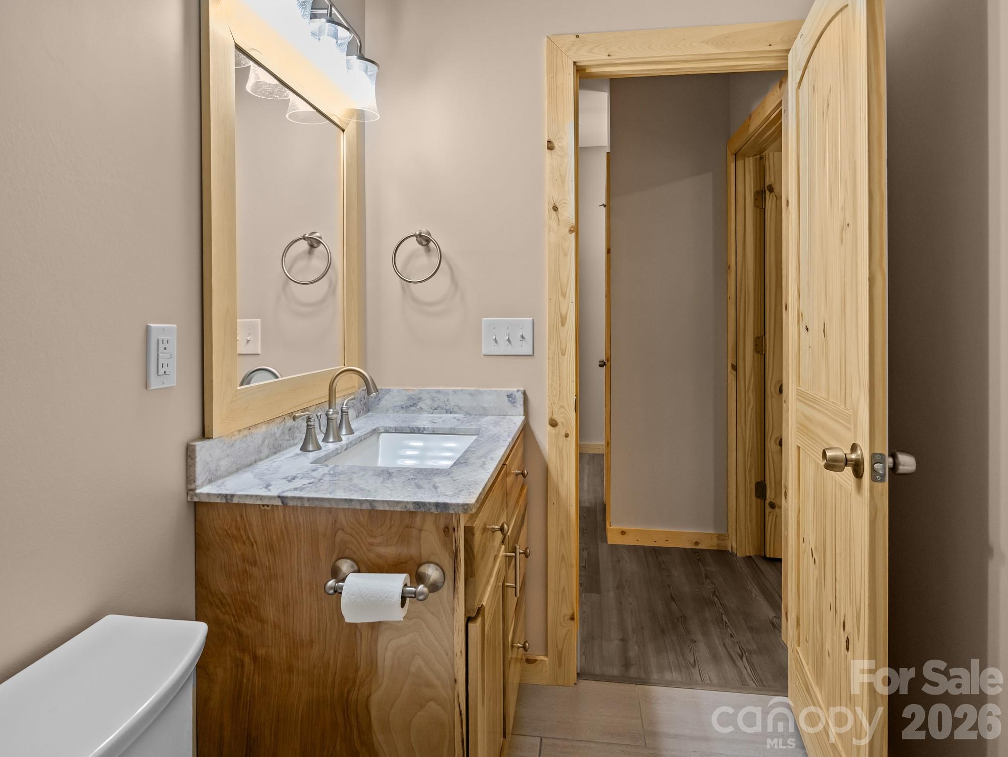 225 Aurora Lane Property Photo 24