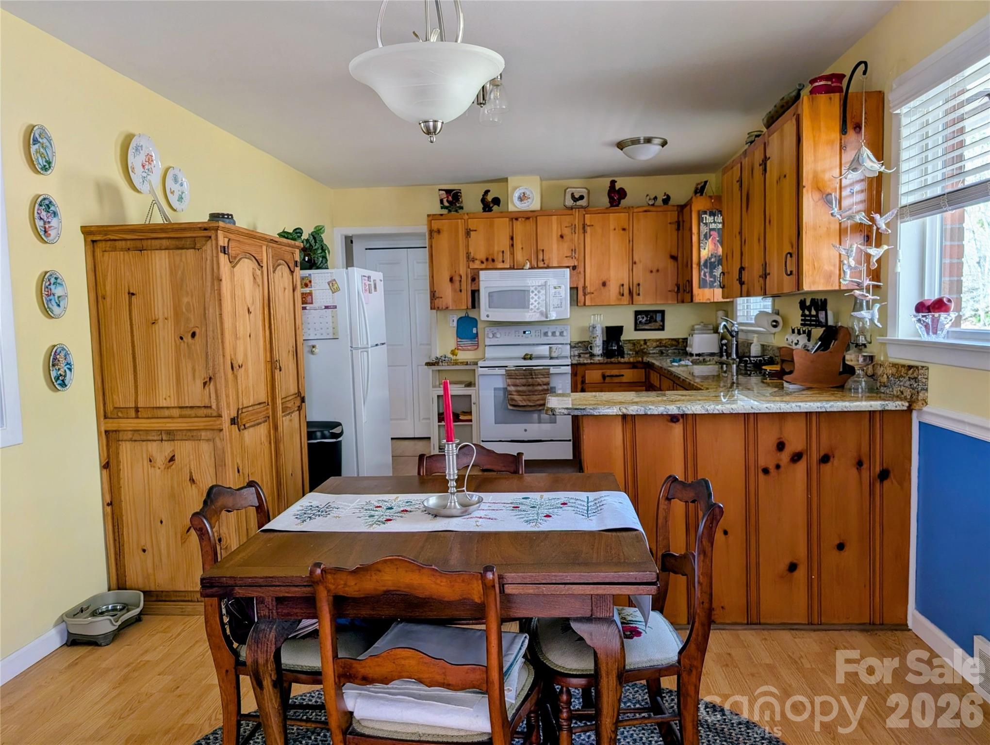 979 Greenville Highway Property Photo 14