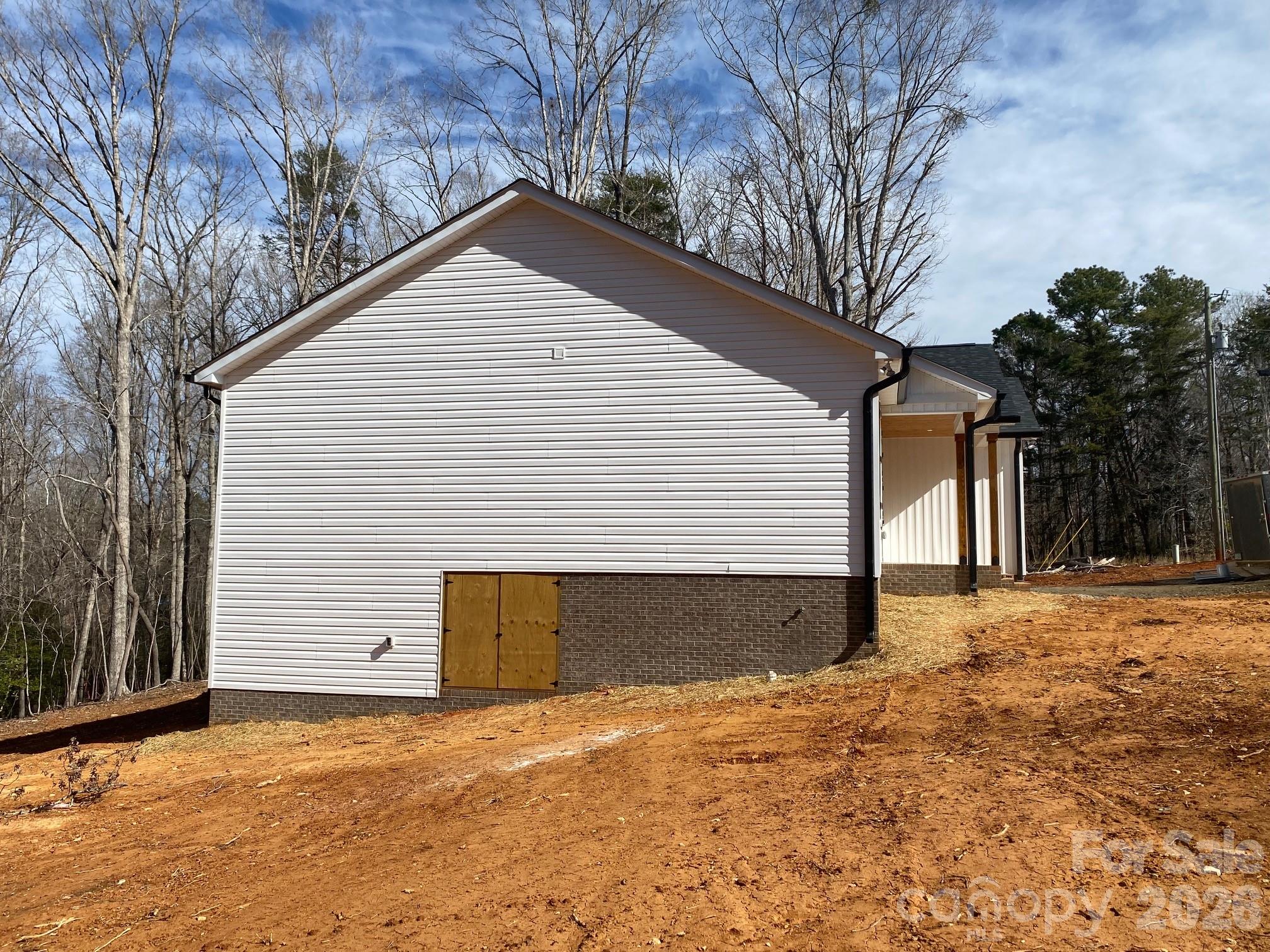 128 Hedgeline Drive Property Photo 7