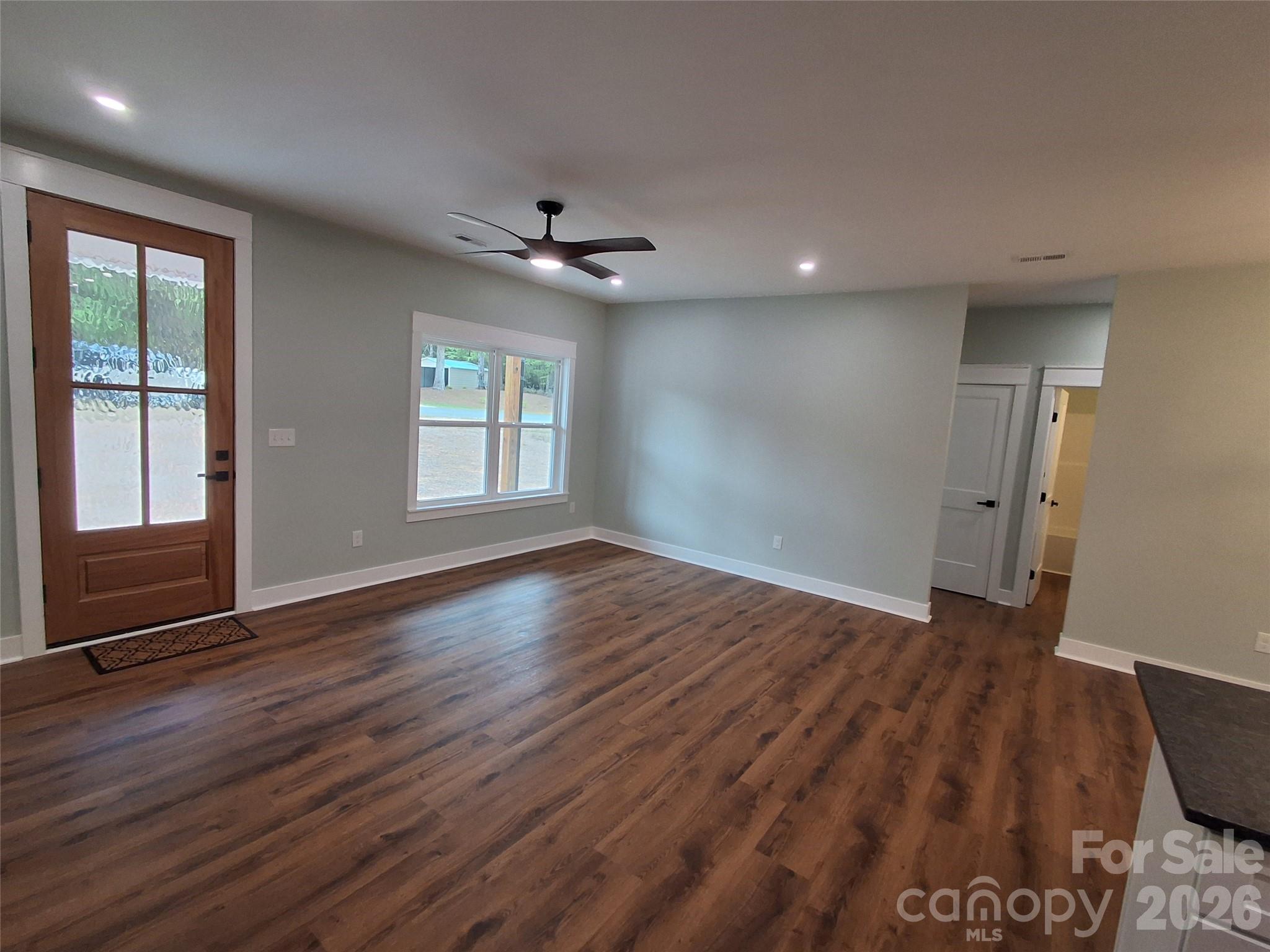 128 Hedgeline Drive Property Photo 12