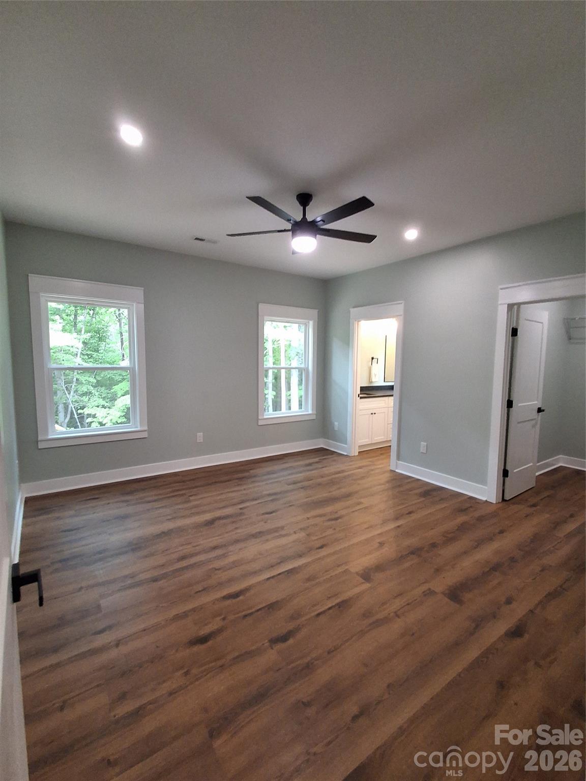 128 Hedgeline Drive Property Photo 14