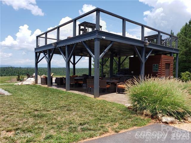 374 E Settings Boulevard Property Photo 12