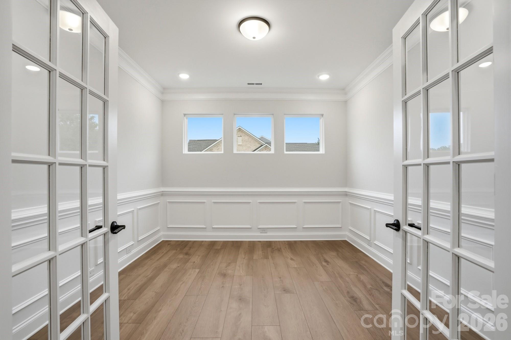 3062 Constitution Lane Property Photo 11