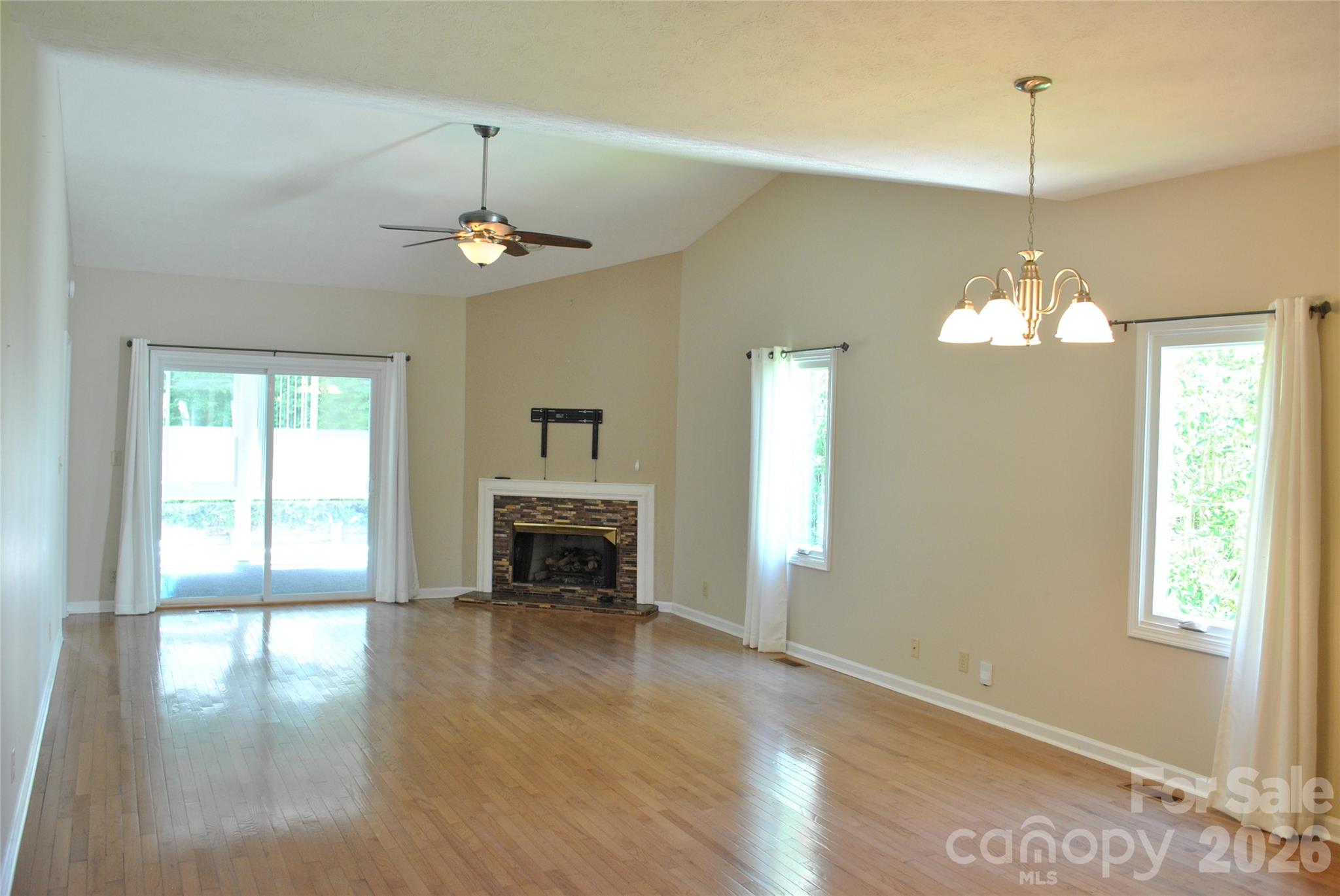 20 Country Meadows Lane Property Photo 11