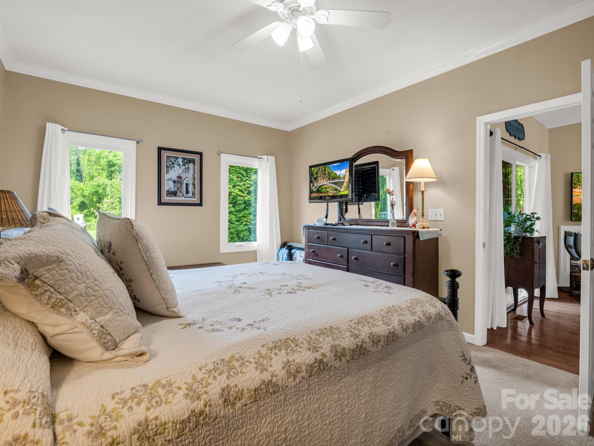20 Country Meadows Lane Property Photo 24