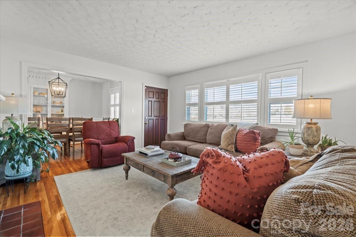313 W Pigg Street Property Photo 11