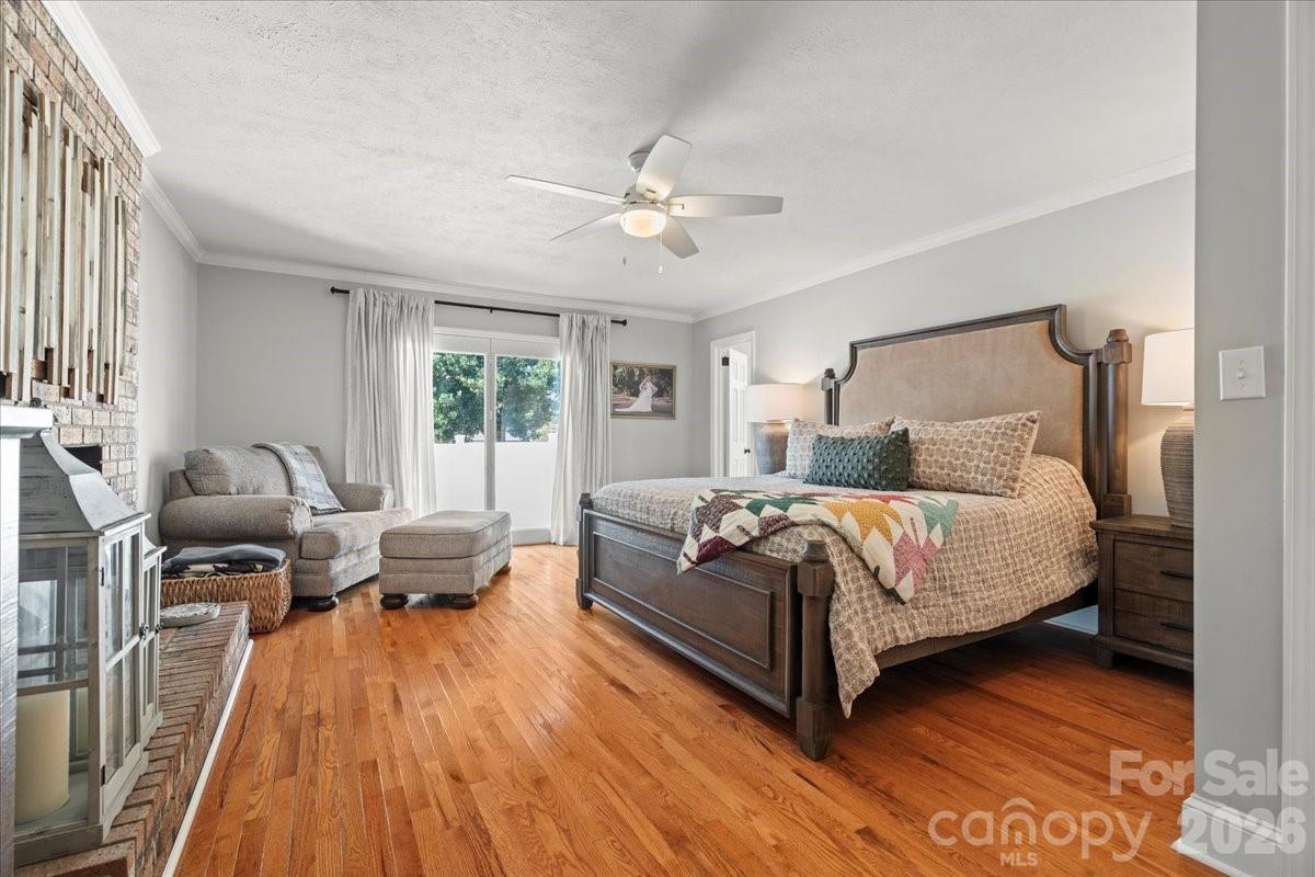 313 W Pigg Street Property Photo 14