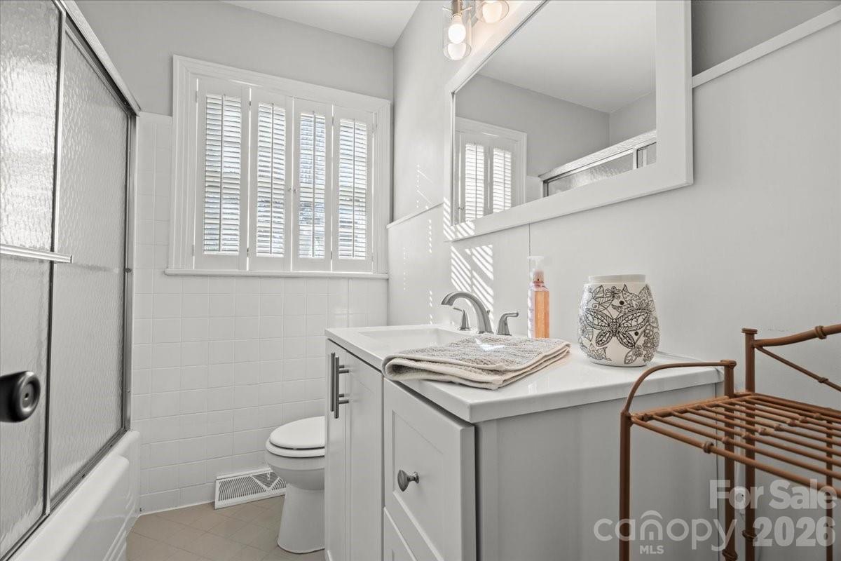 313 W Pigg Street Property Photo 30
