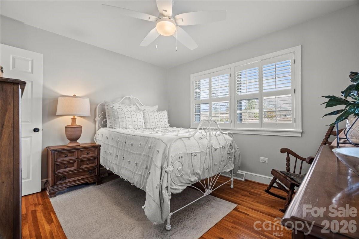 313 W Pigg Street Property Photo 32