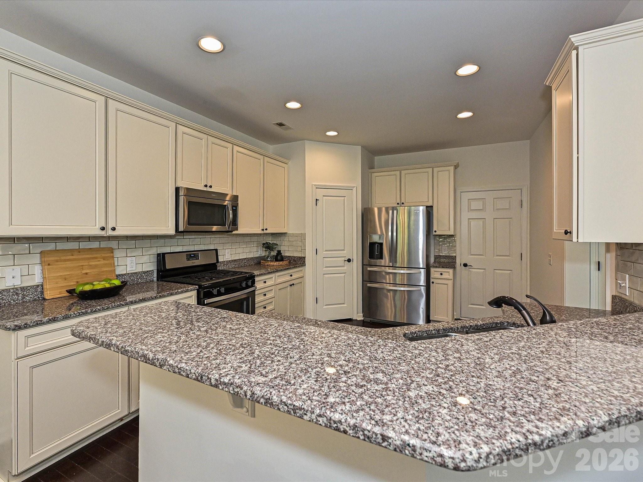 2624 Katy Flyer Avenue Property Photo 6