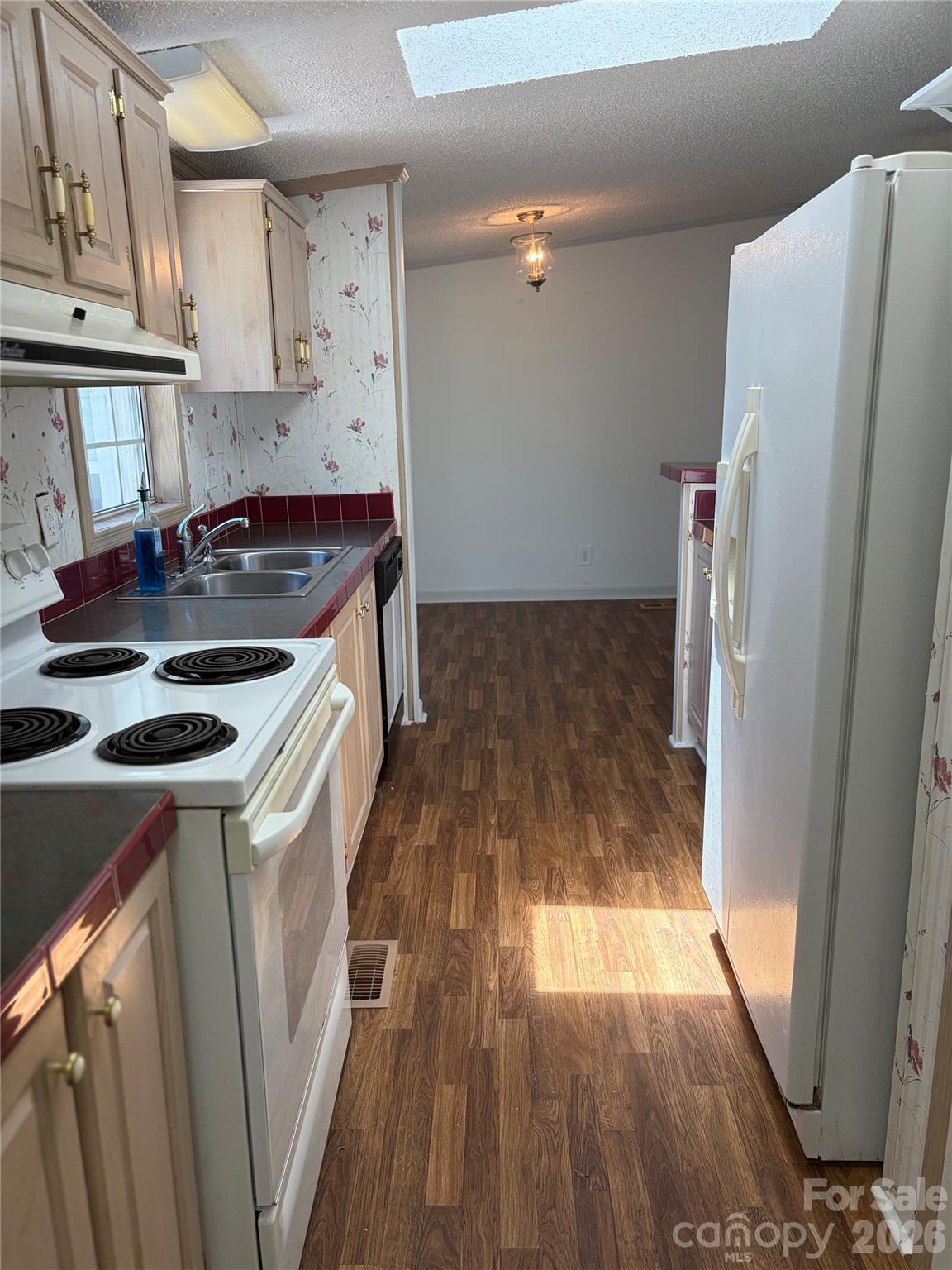 261 White Ash Circle Property Photo 9