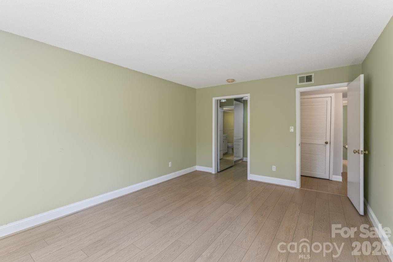 4747 Hedgemore Drive B Property Photo 21