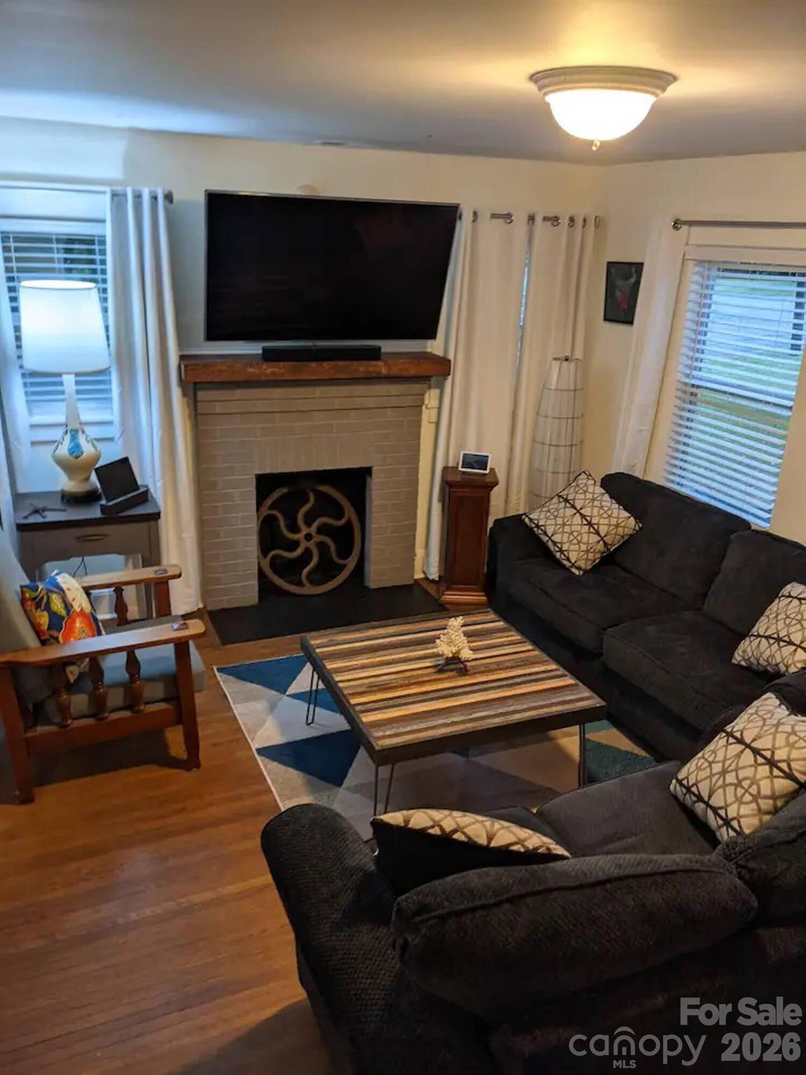 4033 W Tyvola Road Property Photo 6