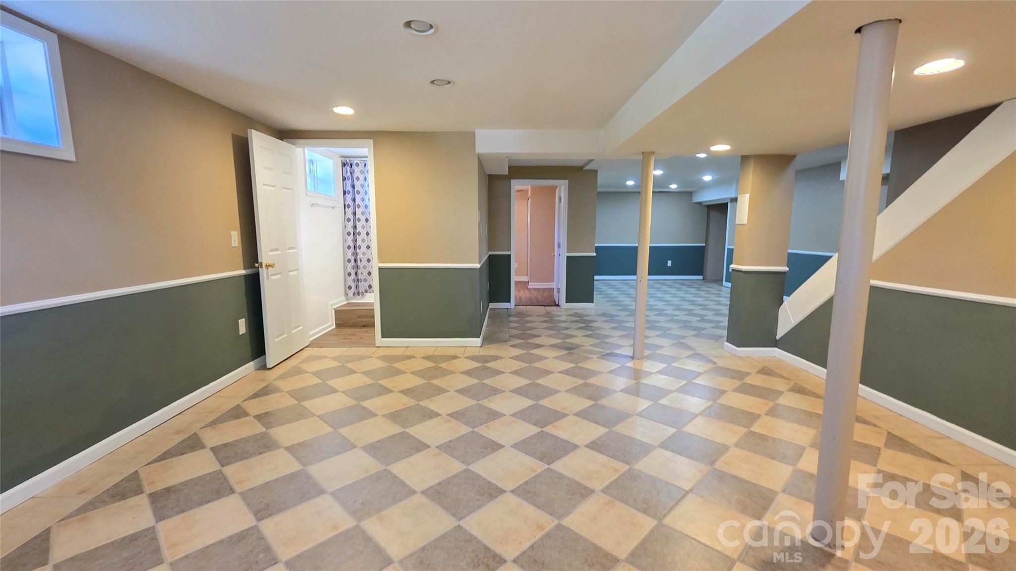 1627 Greenville Highway Property Photo 4