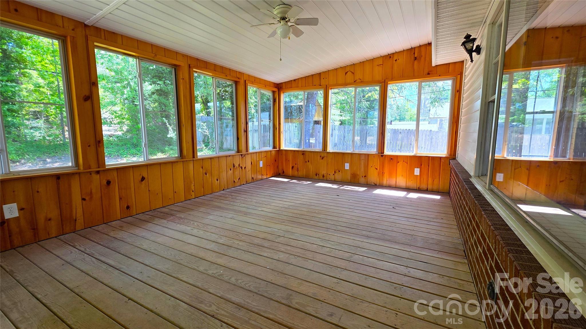 1627 Greenville Highway Property Photo 5