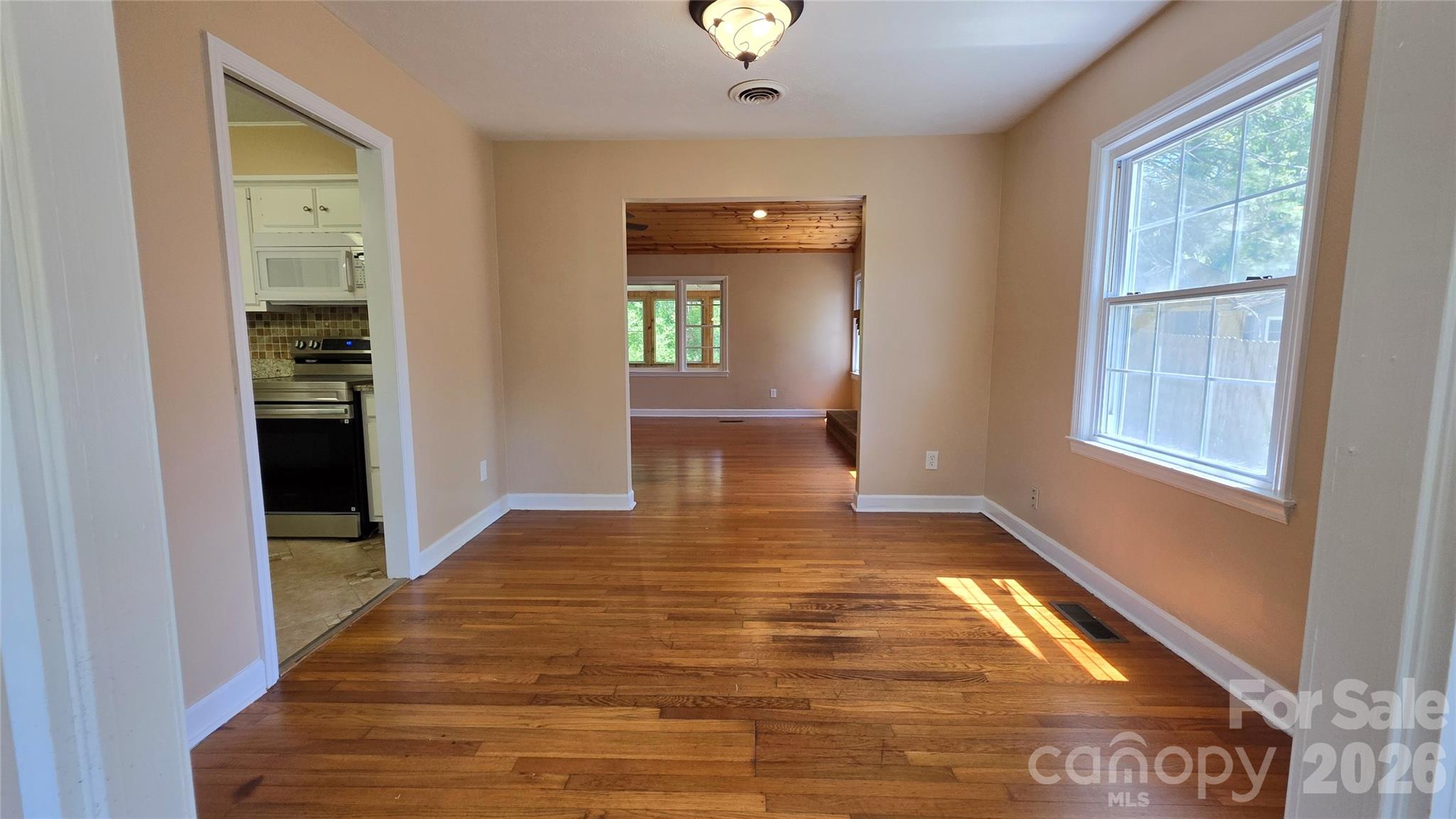 1627 Greenville Highway Property Photo 11