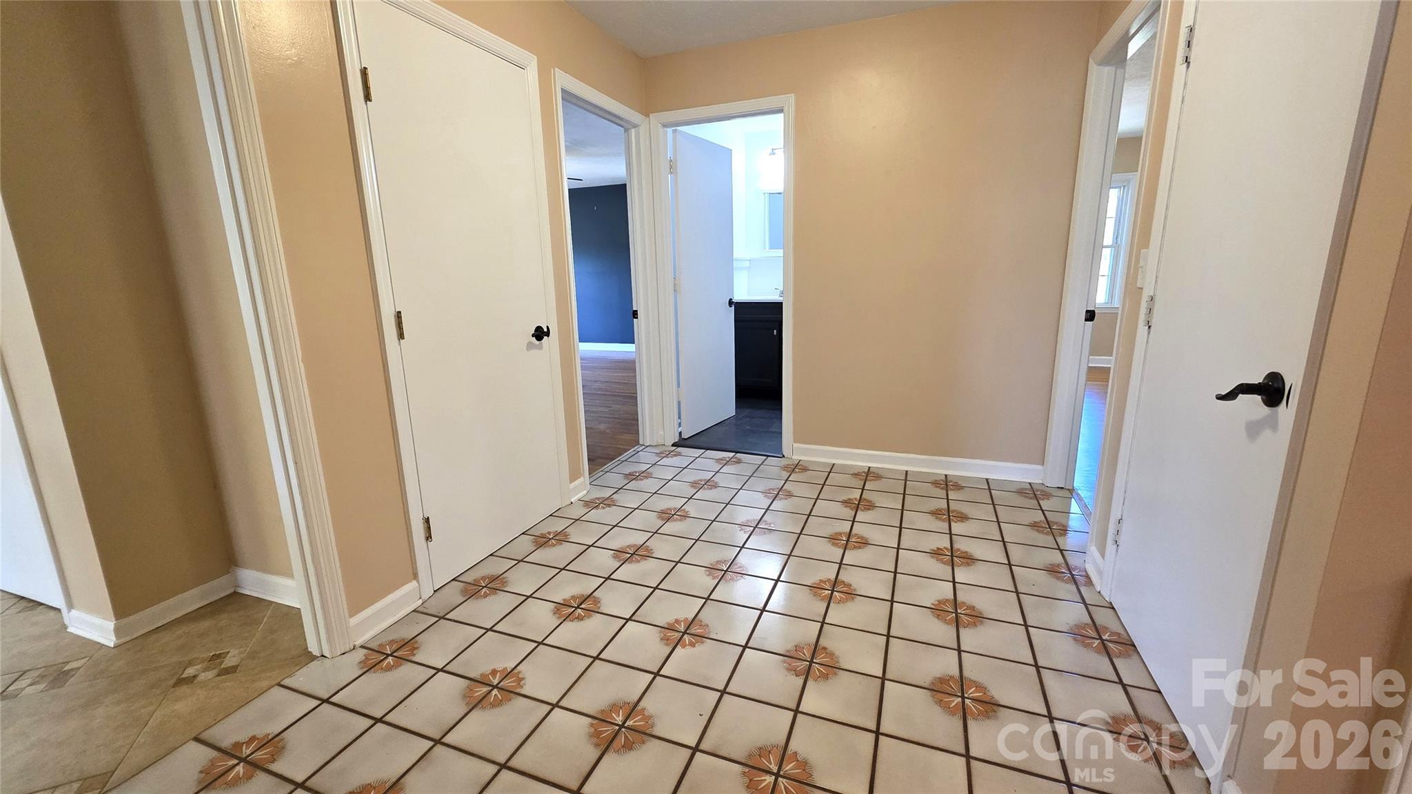 1627 Greenville Highway Property Photo 11