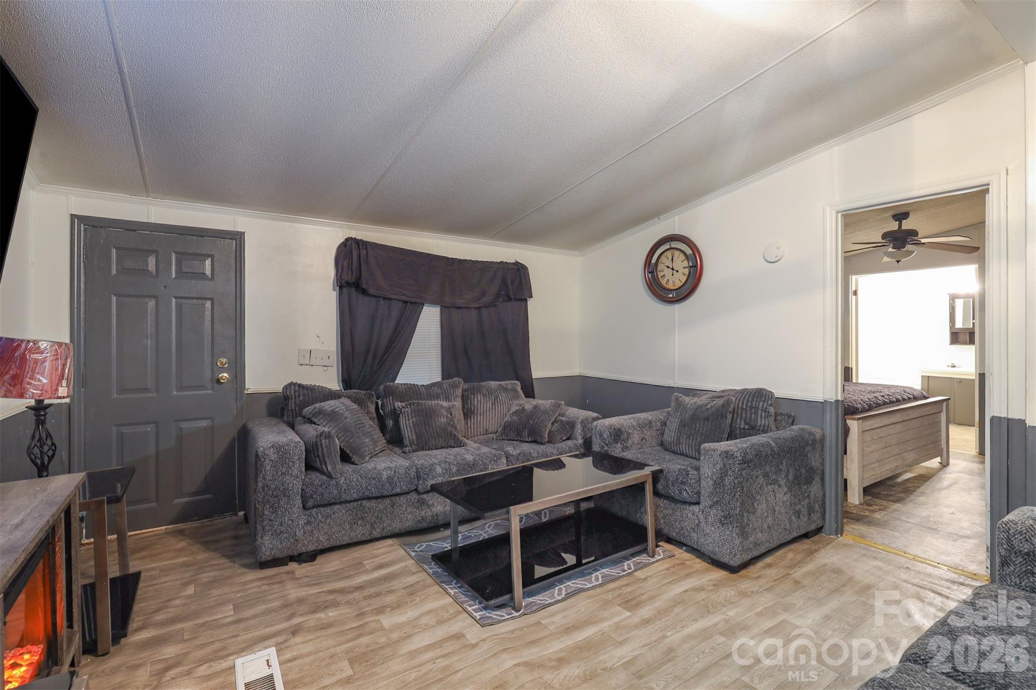 1224 Astoria Road Property Photo 6